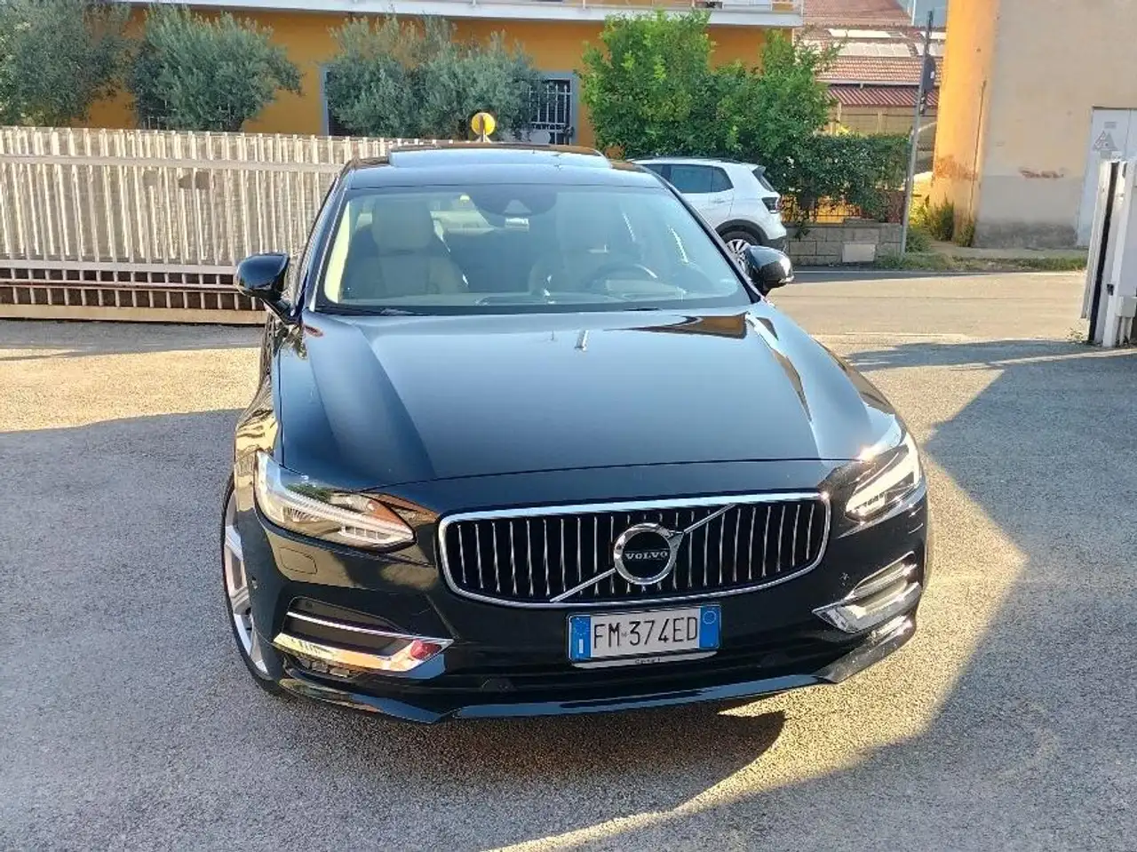 Volvo S90