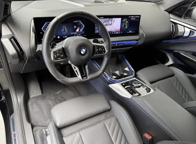 BMW X3 view 6