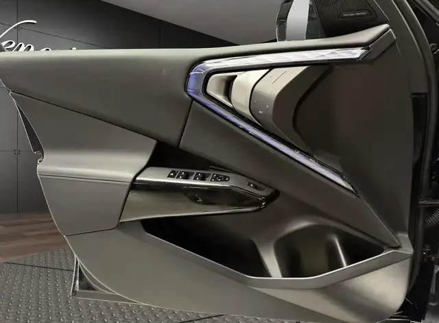 BMW X3 view 13