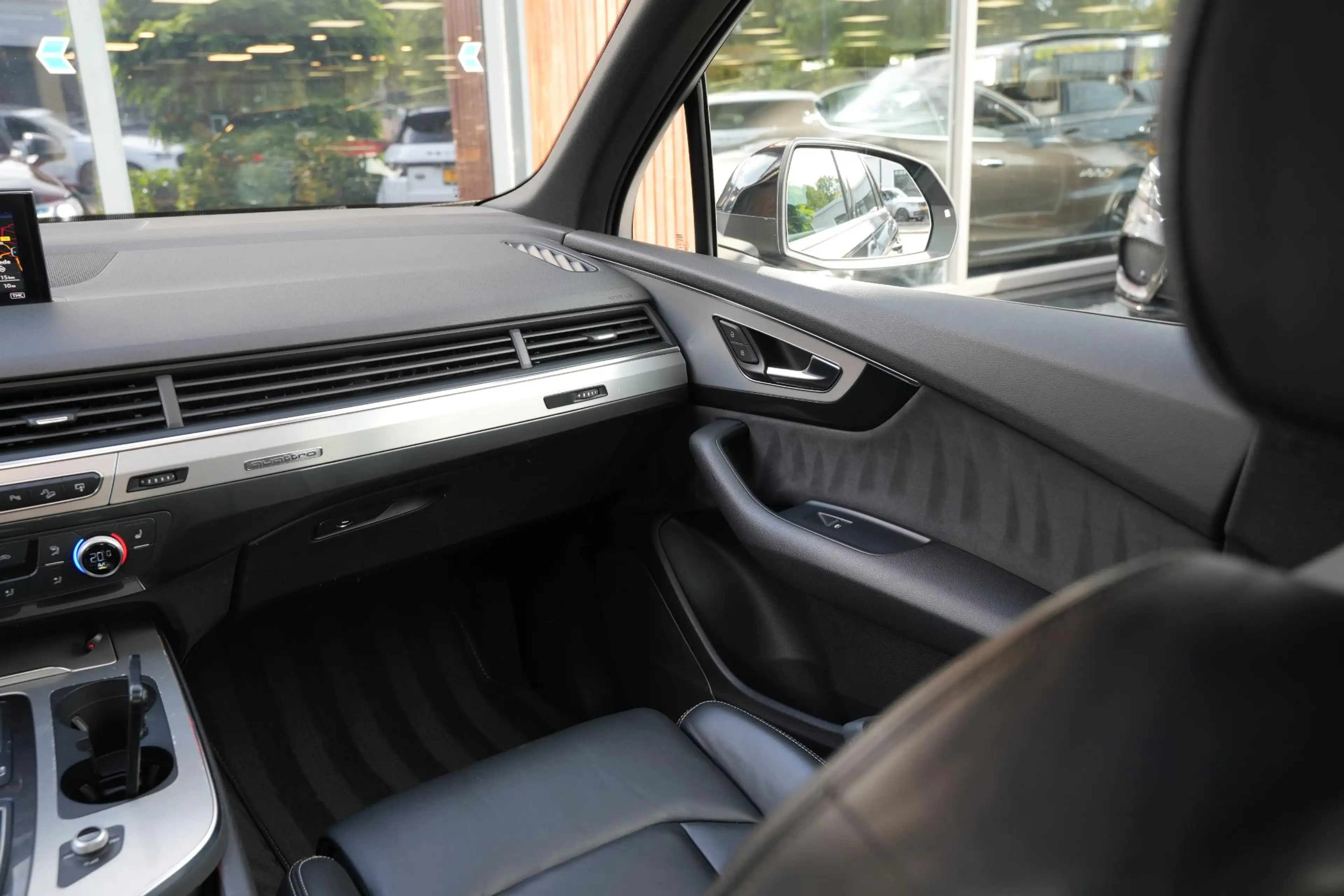 Audi Q7 3.0 TDI ultra quattro Pro Line S 7p Pano Leer S-li — photo 29