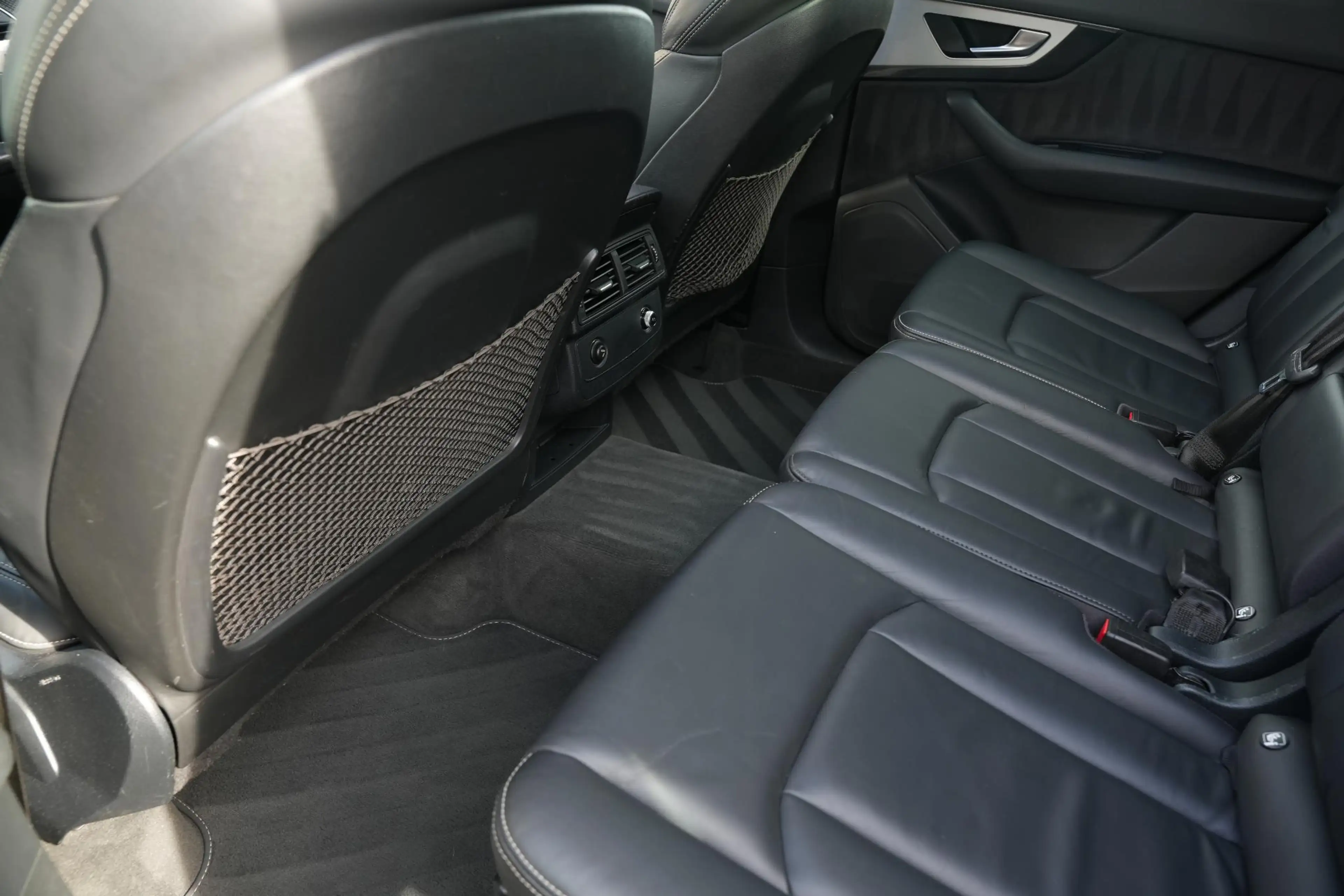 Audi Q7 3.0 TDI ultra quattro Pro Line S 7p Pano Leer S-li — photo 28