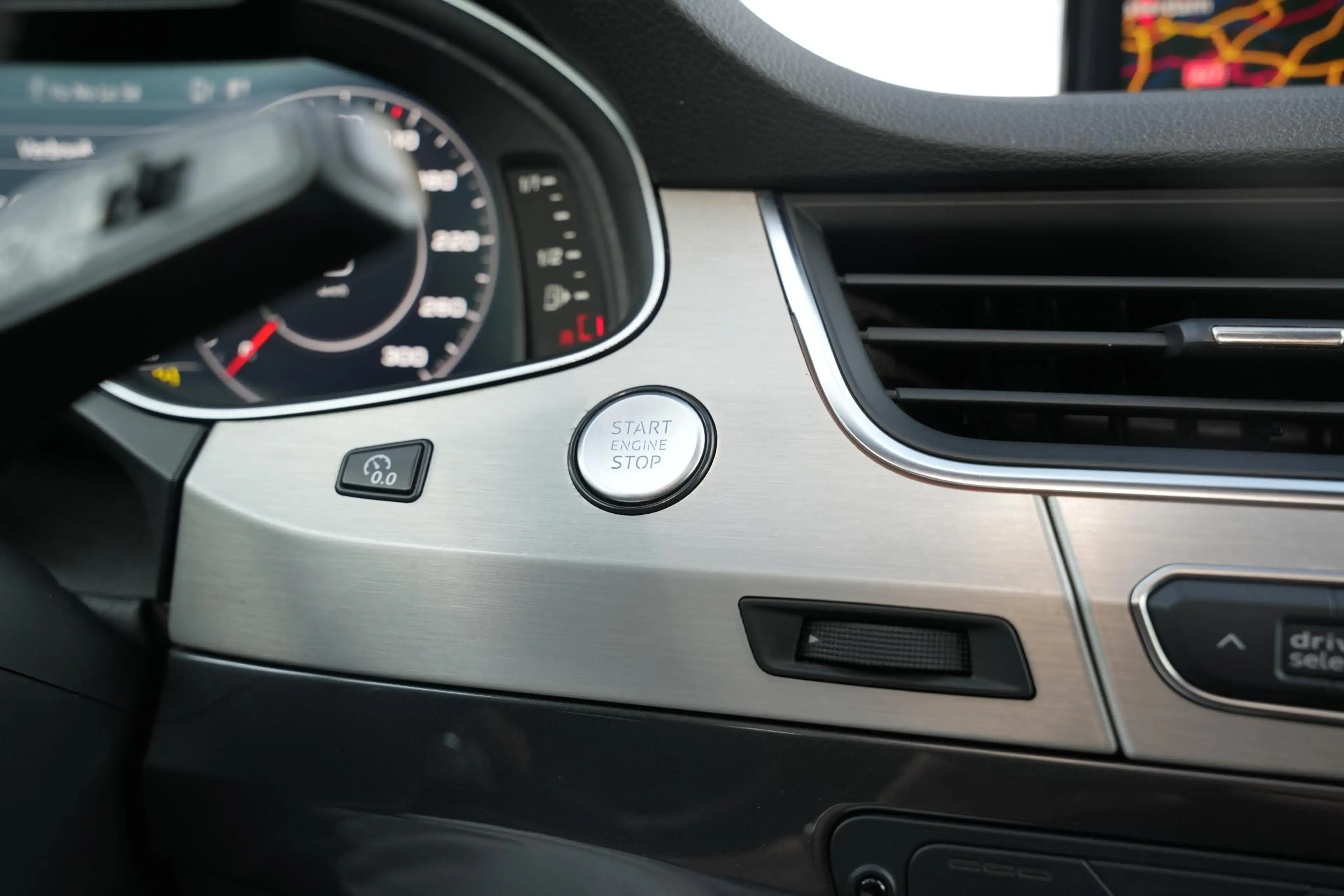 Audi Q7 3.0 TDI ultra quattro Pro Line S 7p Pano Leer S-li — photo 42