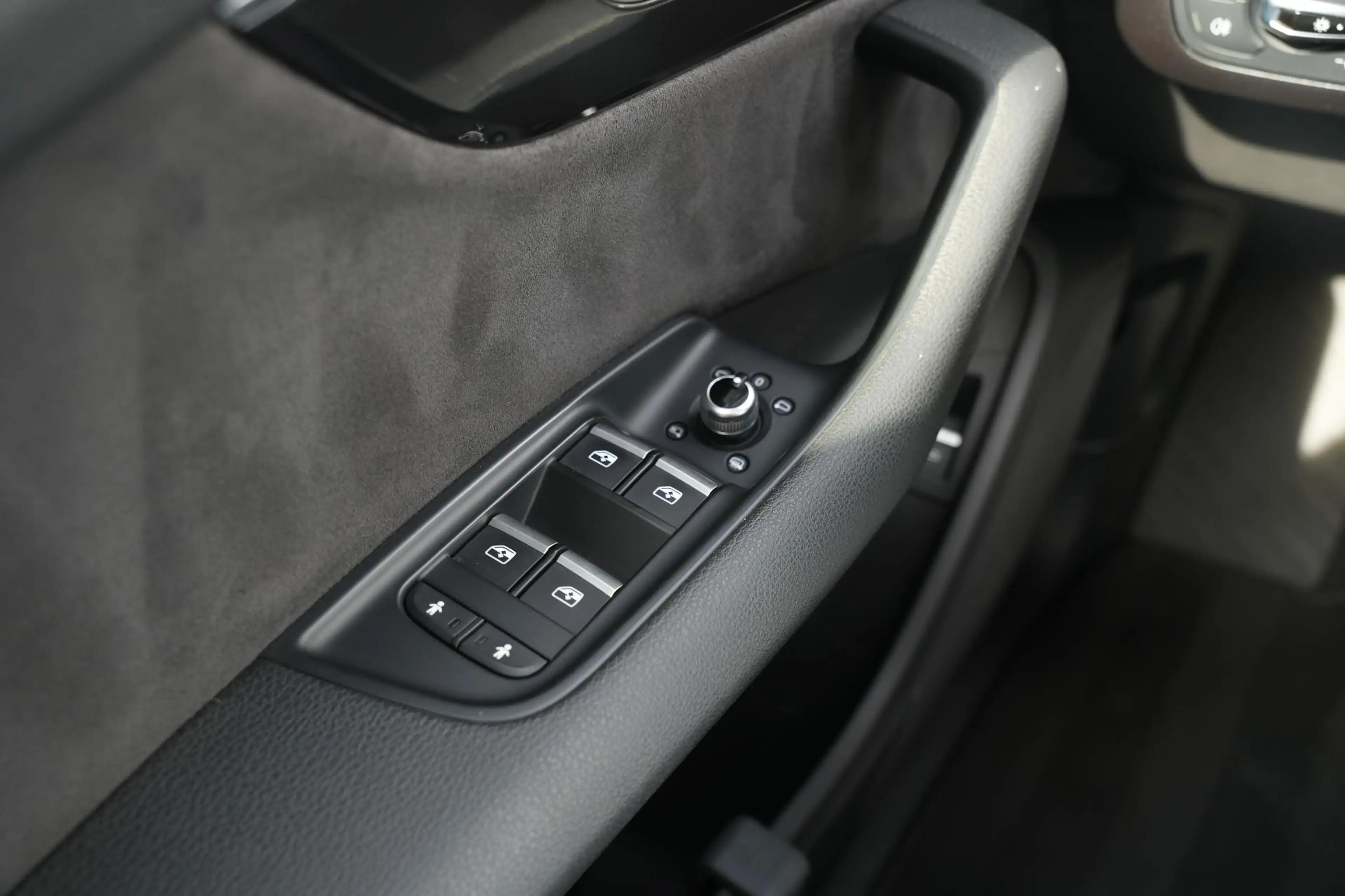 Audi Q7 3.0 TDI ultra quattro Pro Line S 7p Pano Leer S-li — photo 44