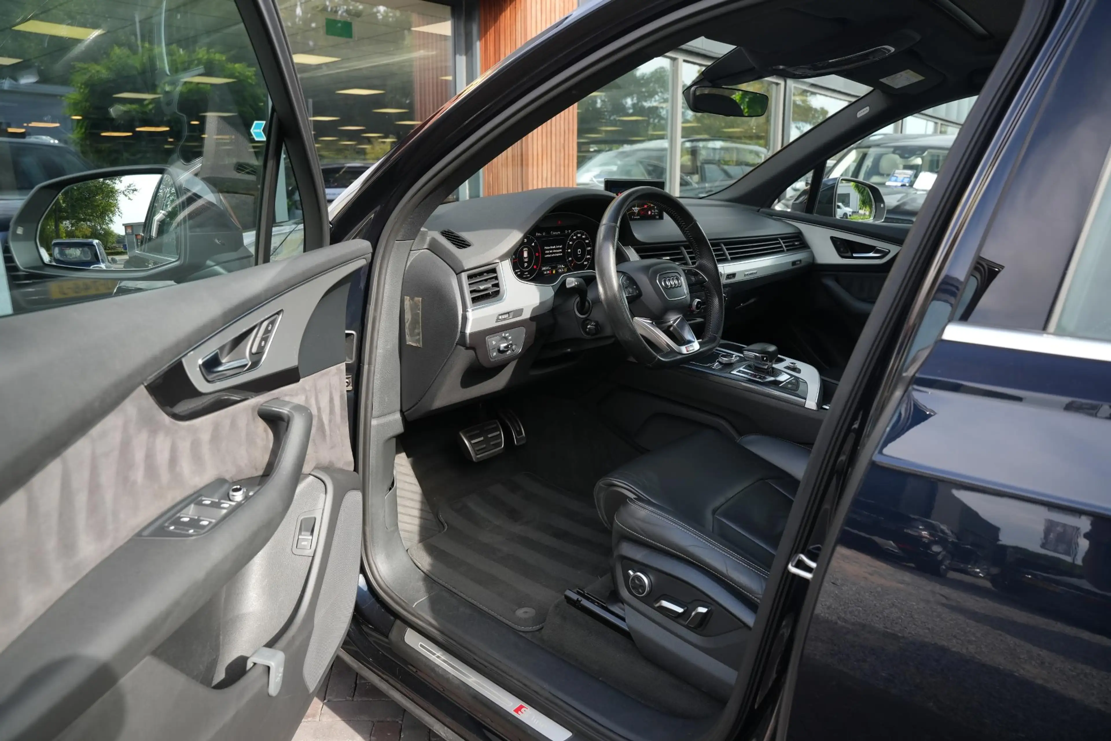 Audi Q7 3.0 TDI ultra quattro Pro Line S 7p Pano Leer S-li — photo 18