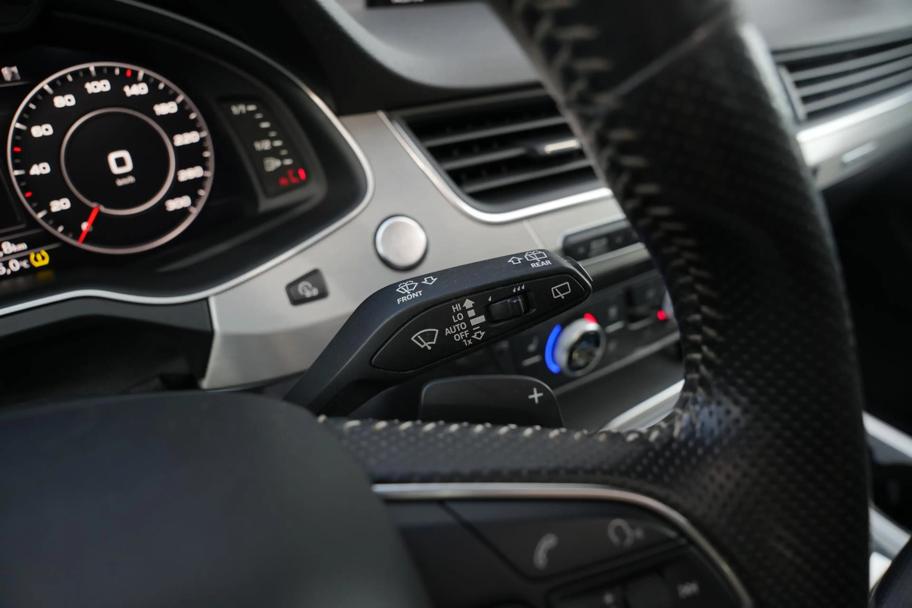 Audi Q7 3.0 TDI ultra quattro Pro Line S 7p Pano Leer S-li — photo 40