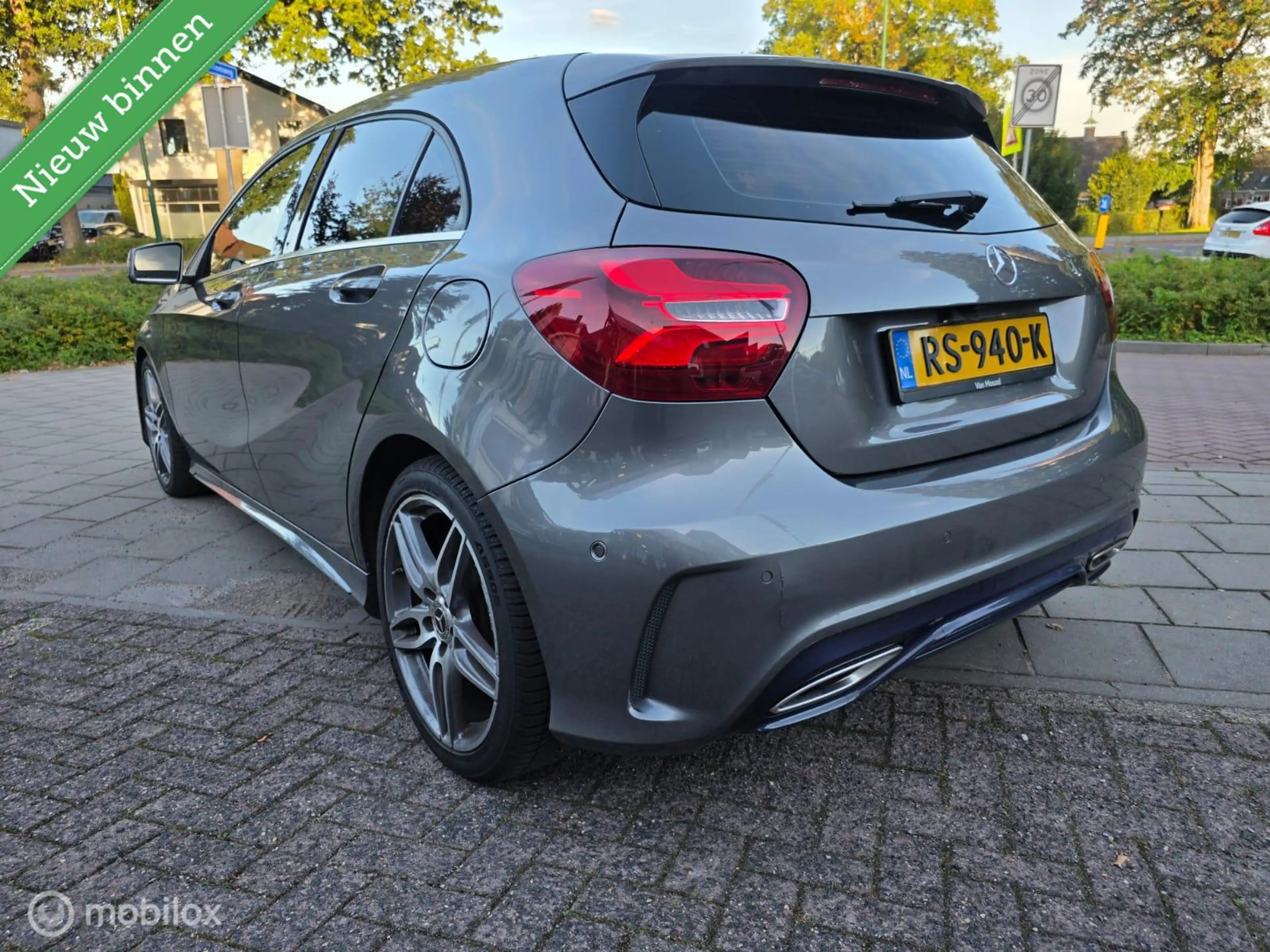 Mercedes-Benz A 180 d AMG Business Solution — photo 3