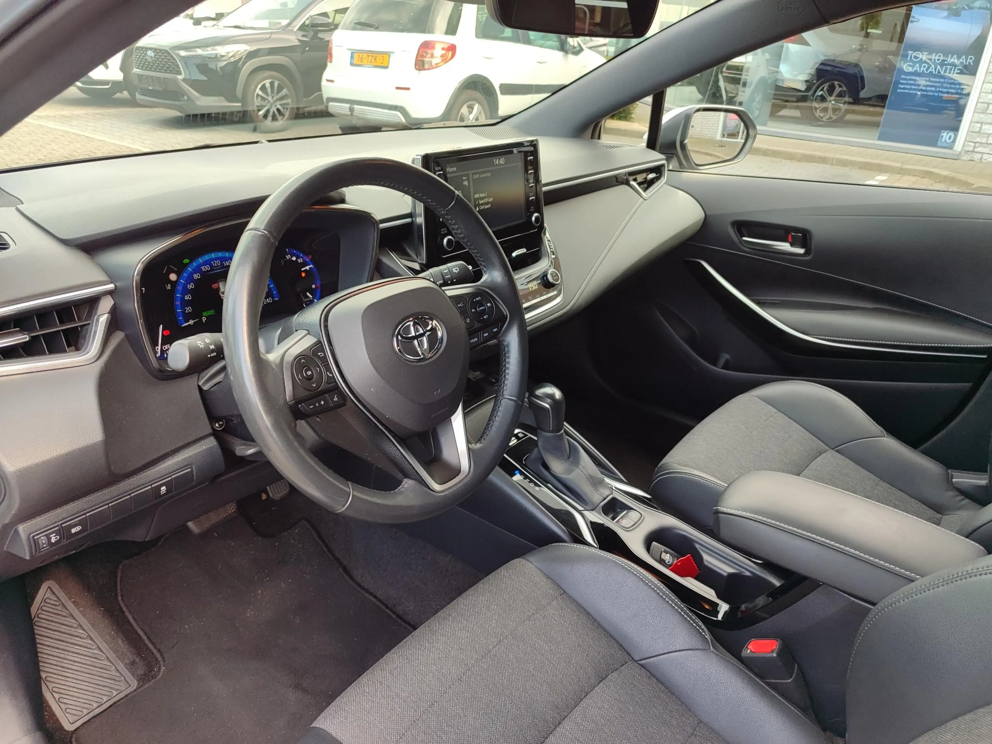 Toyota Corolla Touring Sports 1.8 Hybrid DYNAMIC STOELVERW KEYLES — photo 5