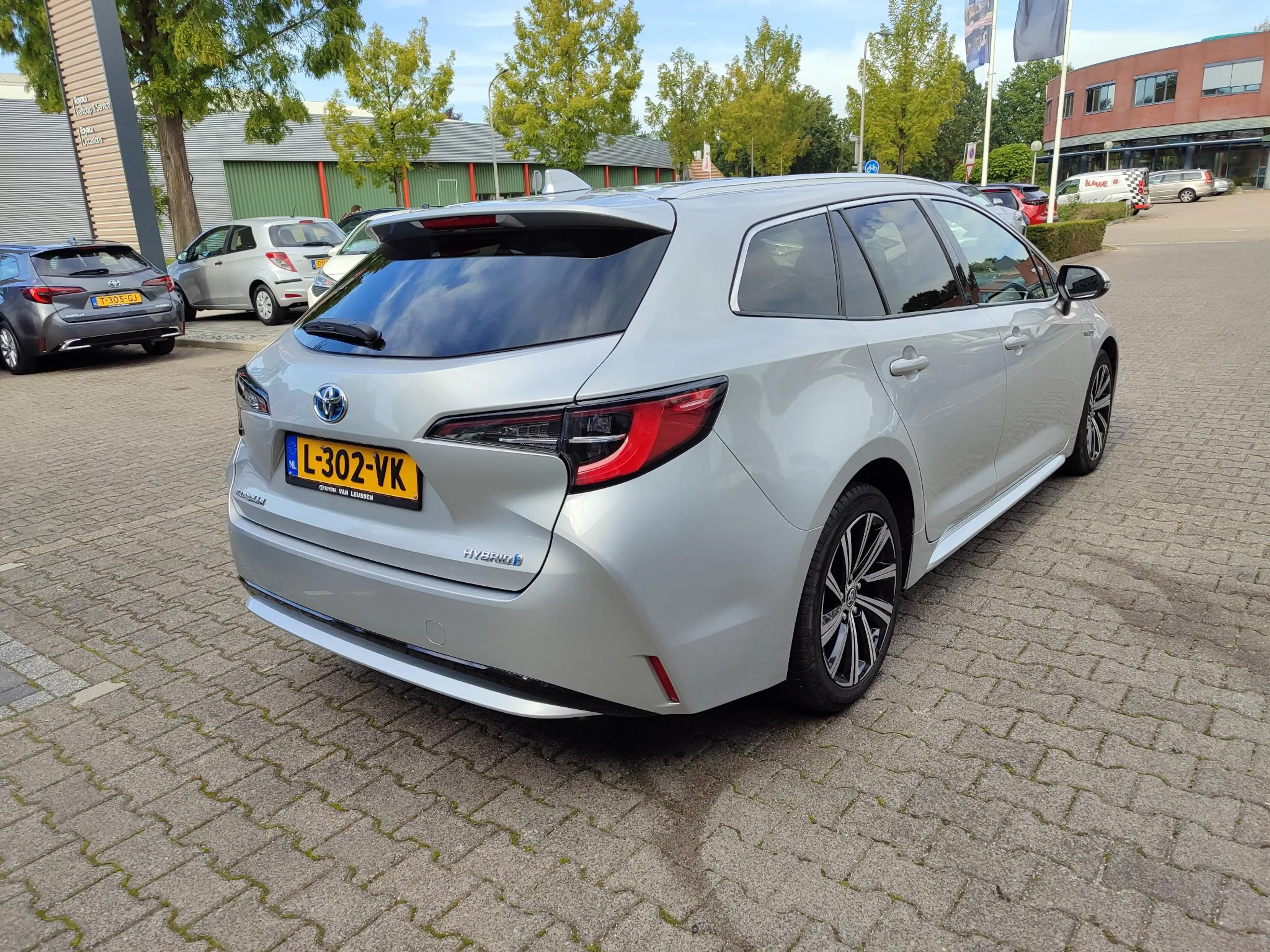 Toyota Corolla Touring Sports 1.8 Hybrid DYNAMIC STOELVERW KEYLES — photo 4