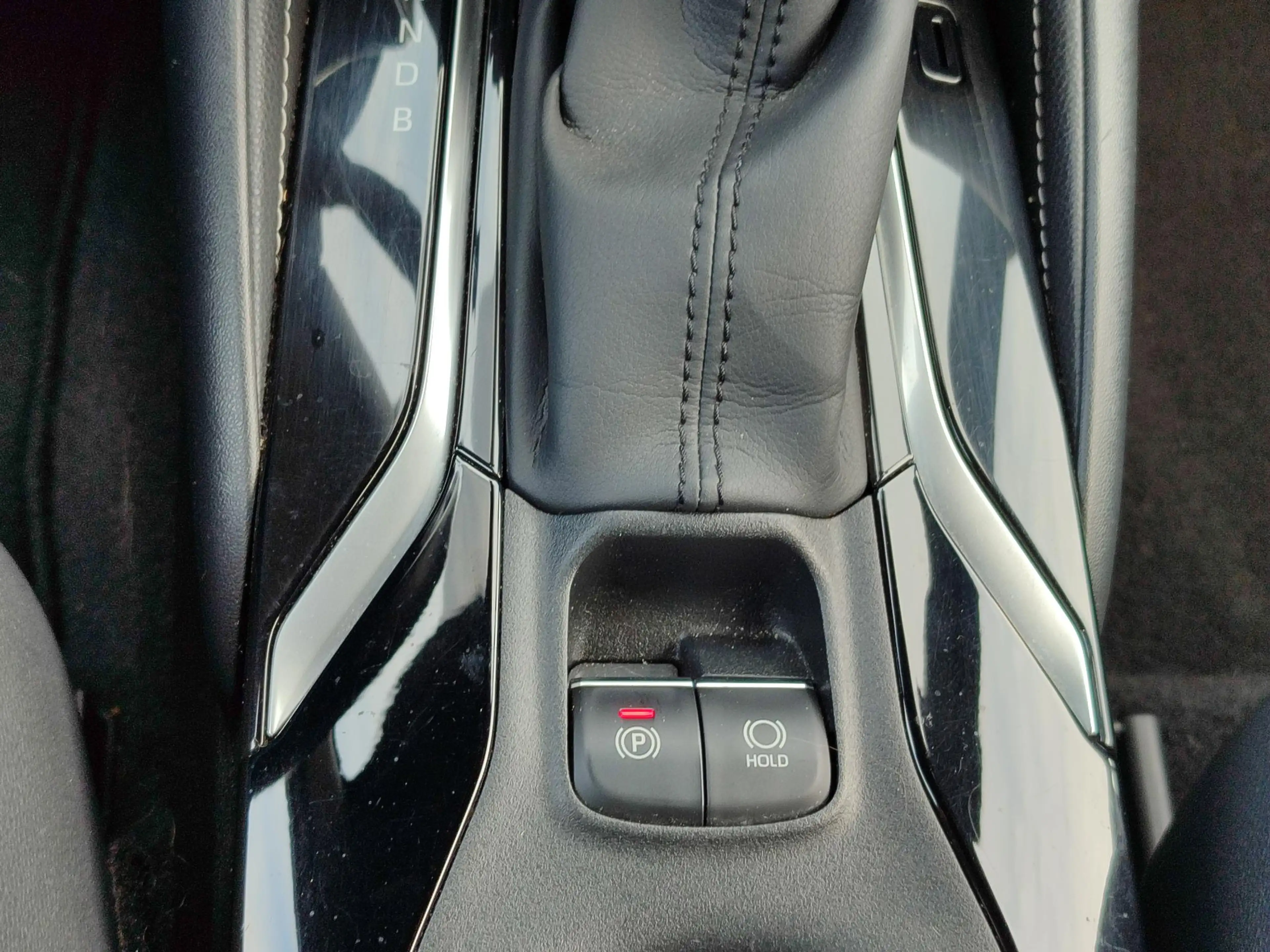 Toyota Corolla Touring Sports 1.8 Hybrid DYNAMIC STOELVERW KEYLES — photo 29