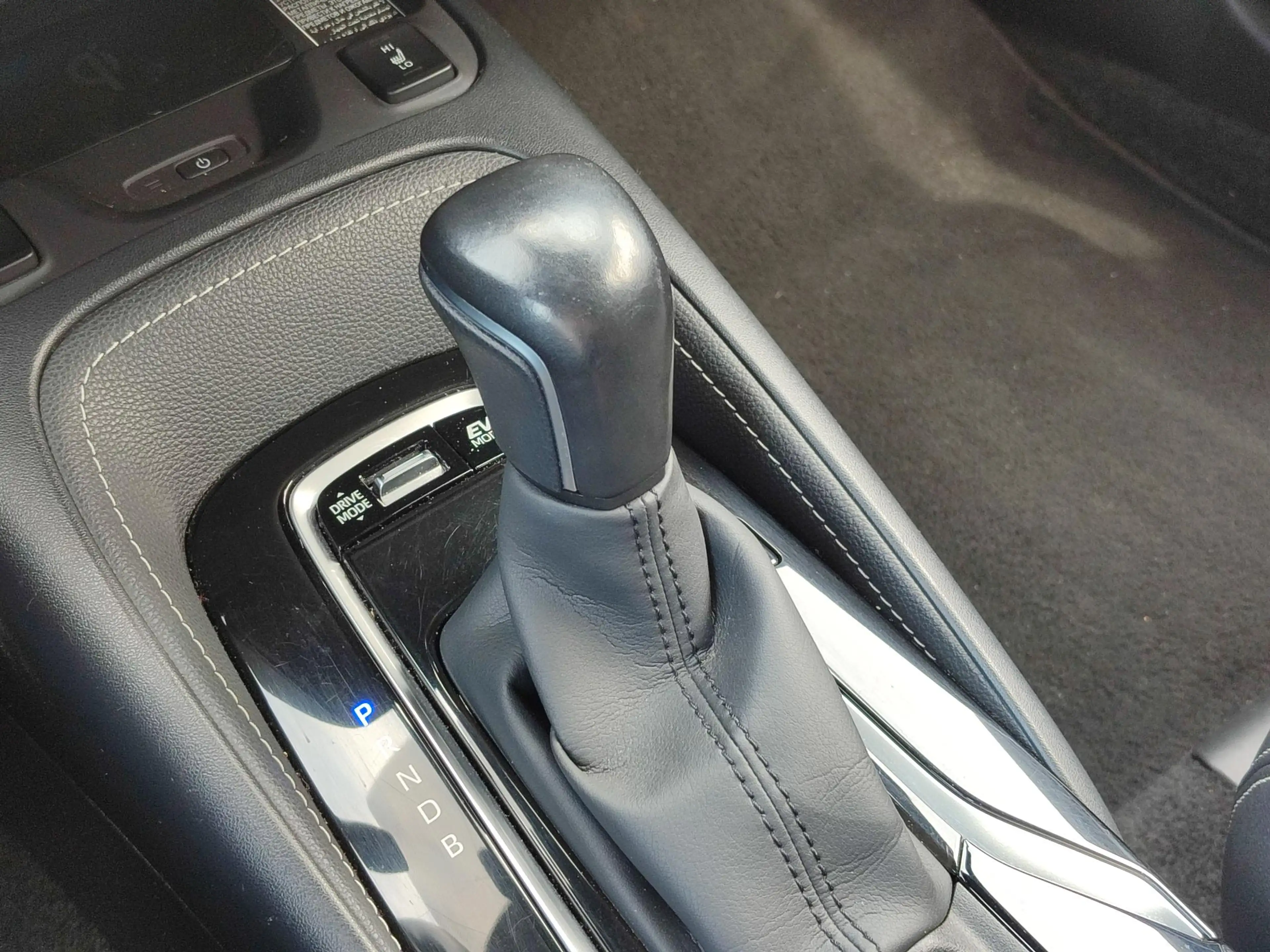 Toyota Corolla Touring Sports 1.8 Hybrid DYNAMIC STOELVERW KEYLES — photo 28