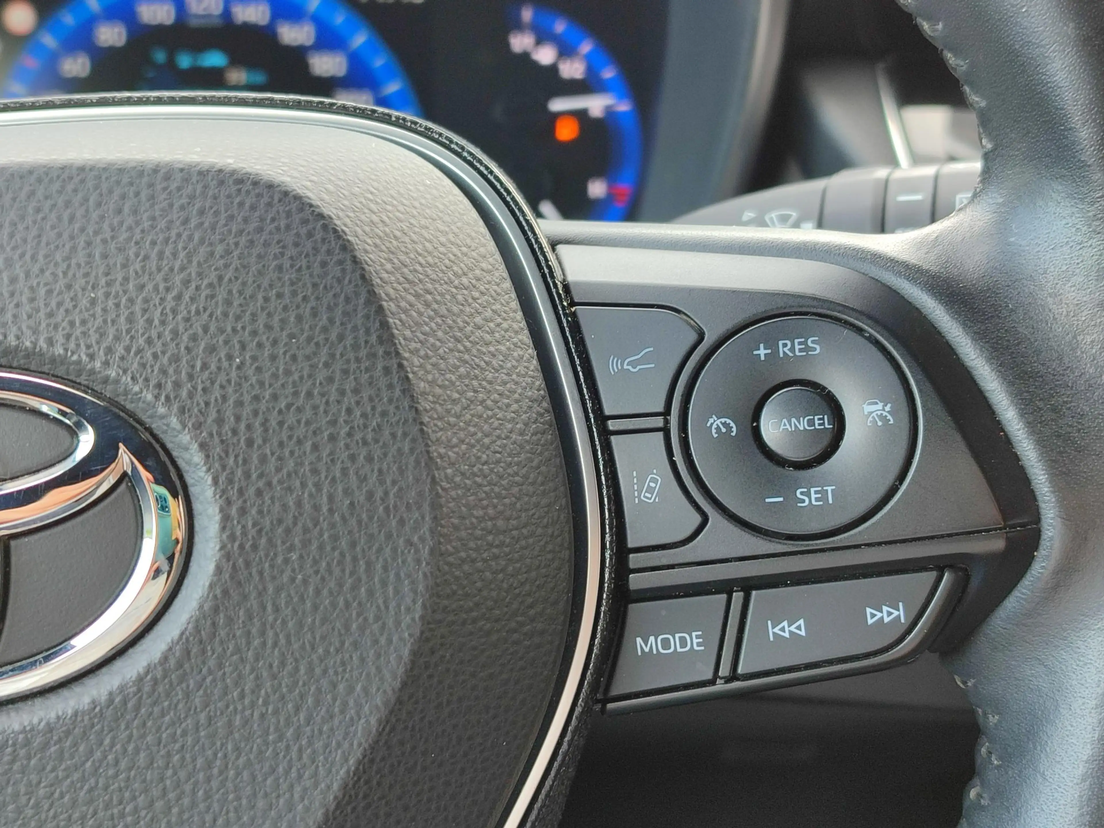Toyota Corolla Touring Sports 1.8 Hybrid DYNAMIC STOELVERW KEYLES — photo 16