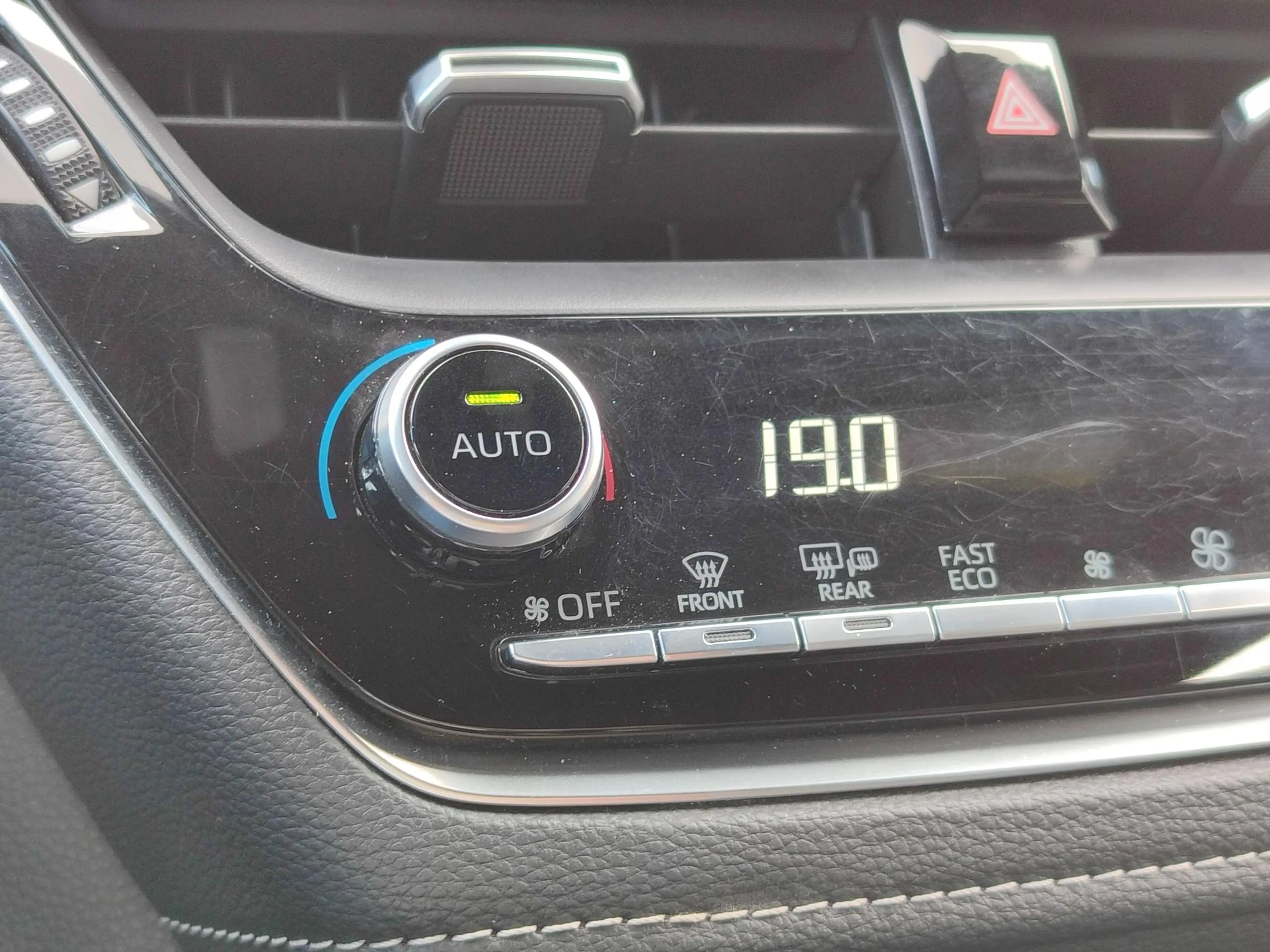 Toyota Corolla Touring Sports 1.8 Hybrid DYNAMIC STOELVERW KEYLES — photo 24