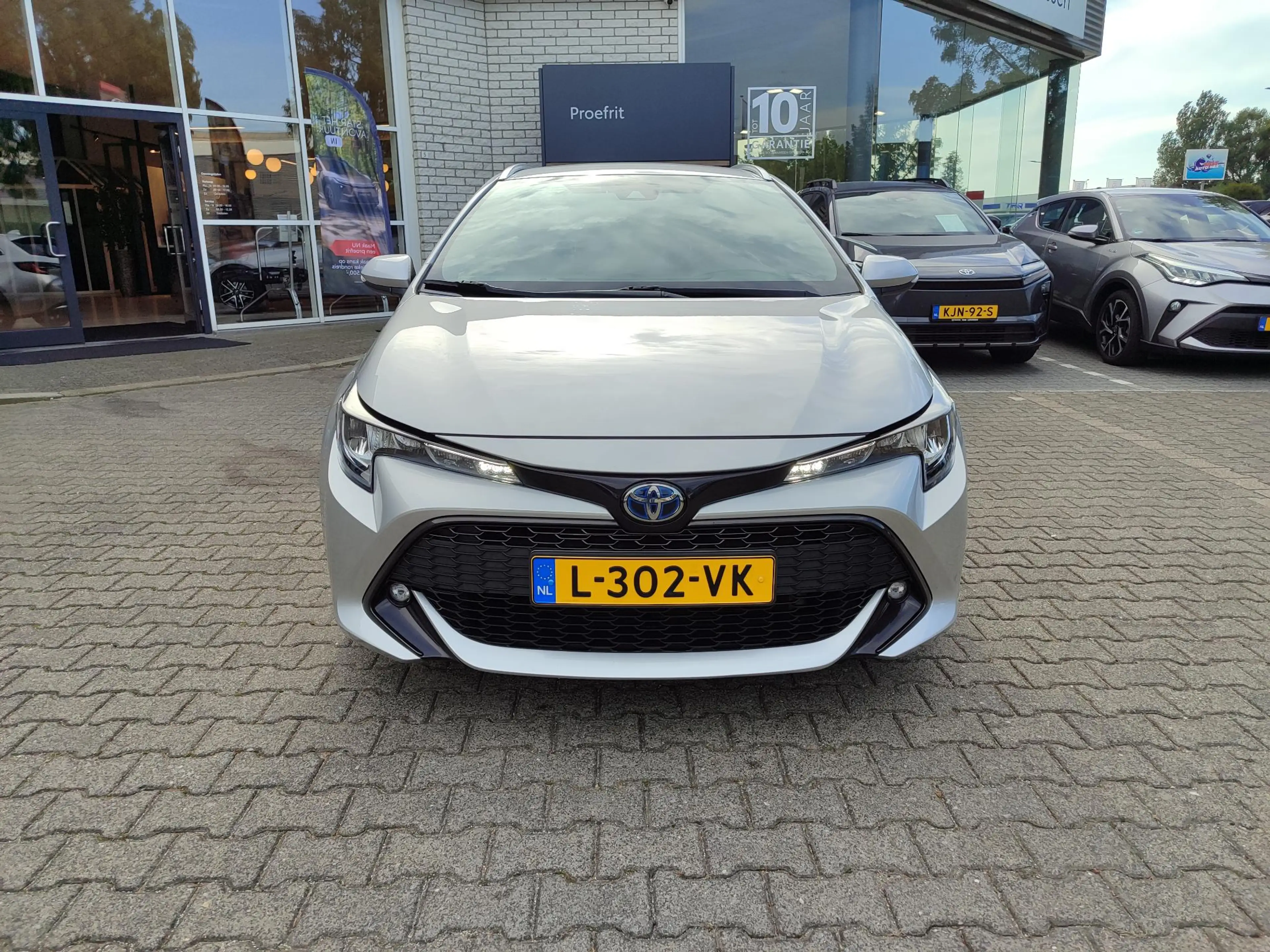 Toyota Corolla Touring Sports 1.8 Hybrid DYNAMIC STOELVERW KEYLES — photo 34