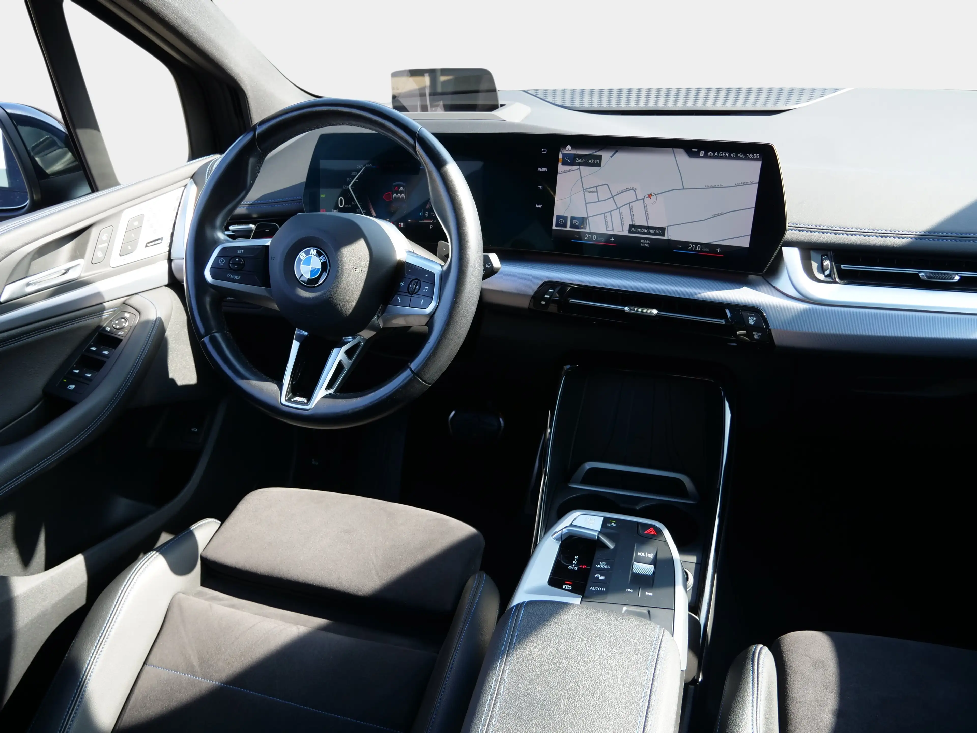 BMW 223 i XDRIVE M Sportpaket Head-Up HK HiFi DAB — photo 13