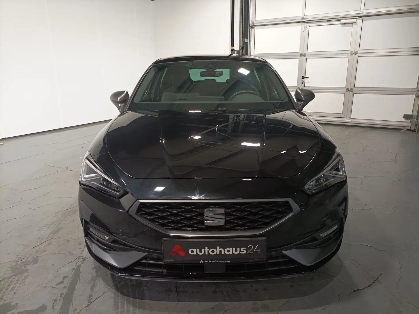 SEAT Leon 1.5 eTSI FR LED|Navi|ParkPilot|Sitzhz Zwart - 2