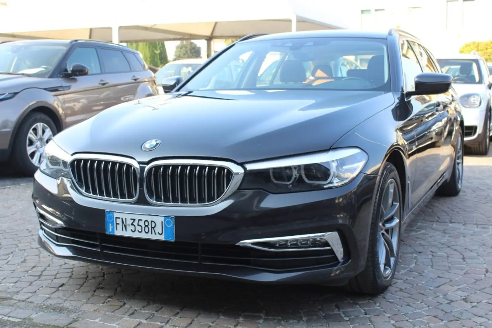 BMW 520 d Touring Luxury PELLE Grau - 1