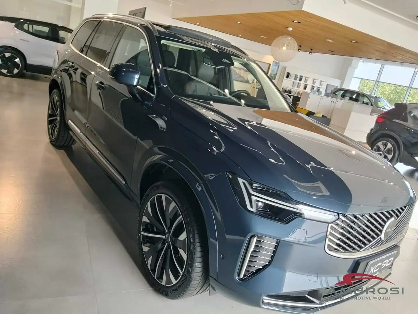 Volvo XC90 B5 AWD Mild hybrid Diesel Plus Bright 7 Sedili Grijs - 2