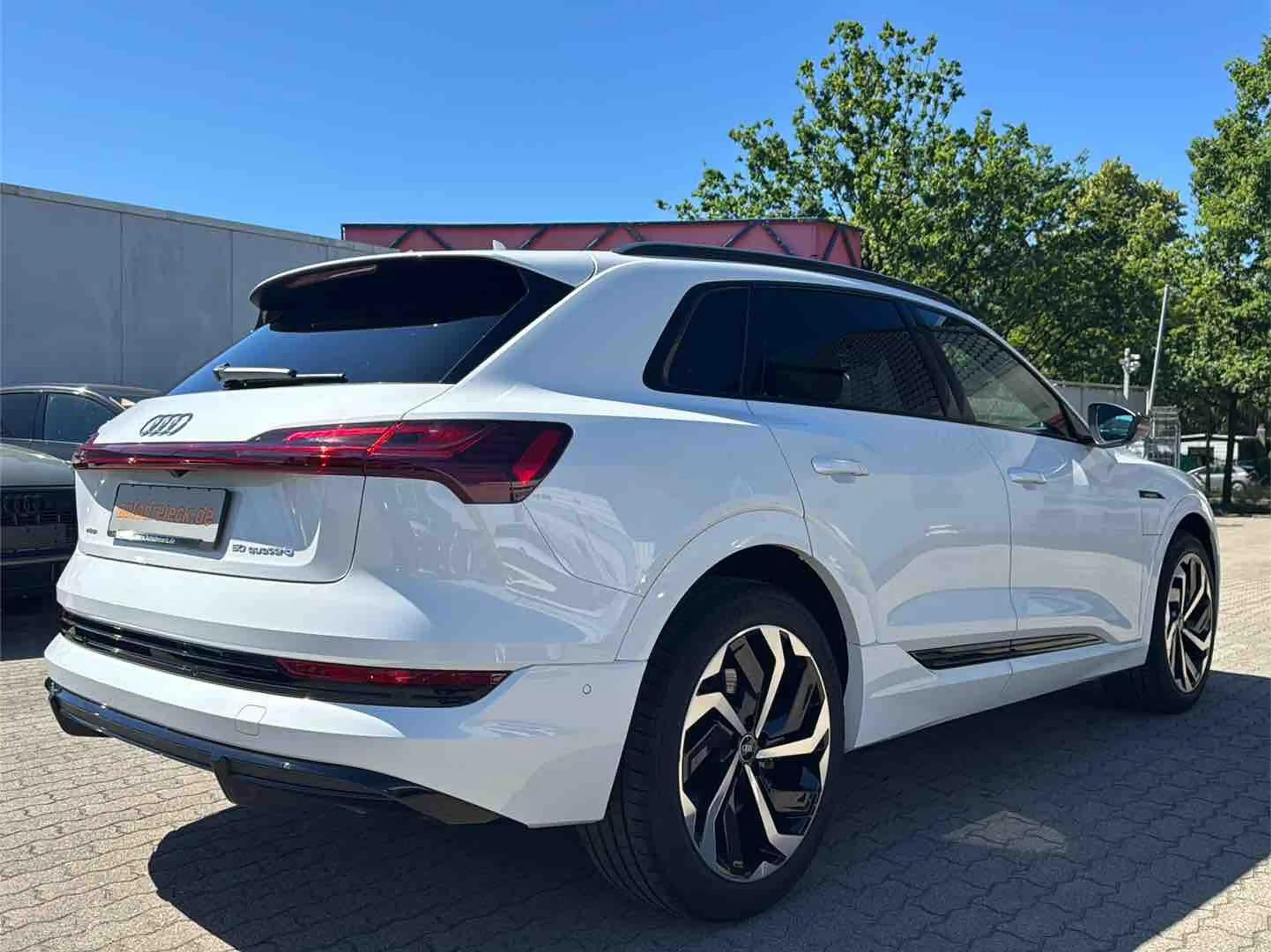 Audi e-tron 50 2x S line ACC BLACK PANO B&O 21Z KAM. — photo 7