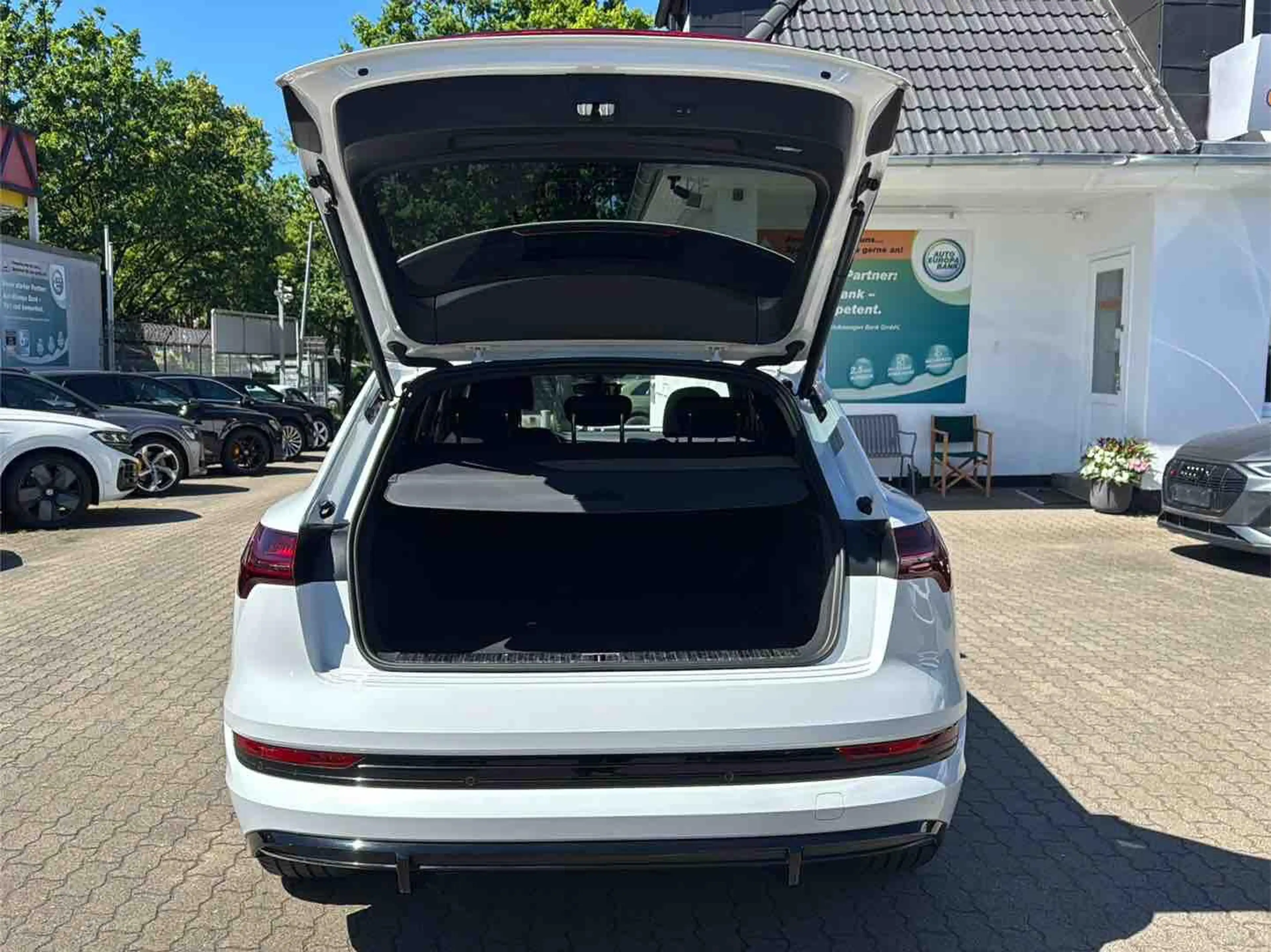Audi e-tron 50 2x S line ACC BLACK PANO B&O 21Z KAM. — photo 9