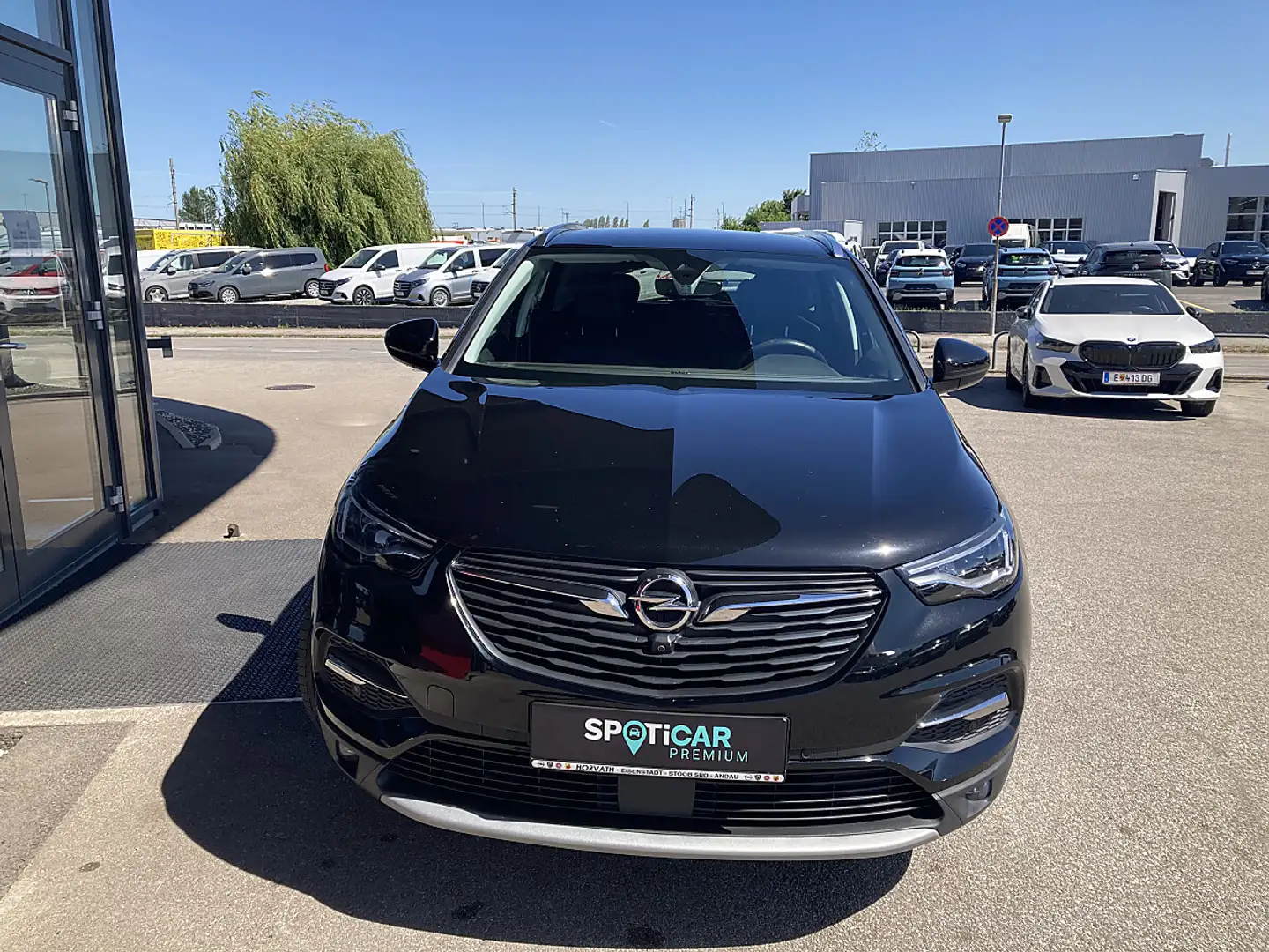 Opel Grandland X 1,6 Turbo PHEV Innovation!4x4!300PS!VOLL! Schwarz - 2