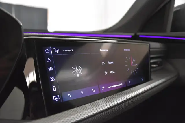 Audi Q5 view 11