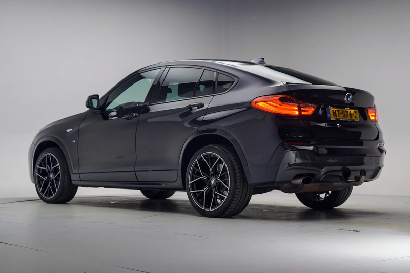 BMW X4 xDrive 20i M Sport High Executive Aut. [ Leder Cam — photo 3