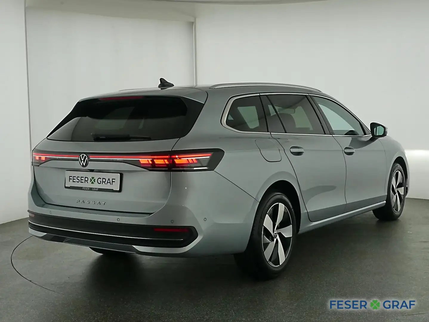 Volkswagen Passat Business 2,0 l TDI DSG IQ NAVI KOMF/ITP. Silber - 2