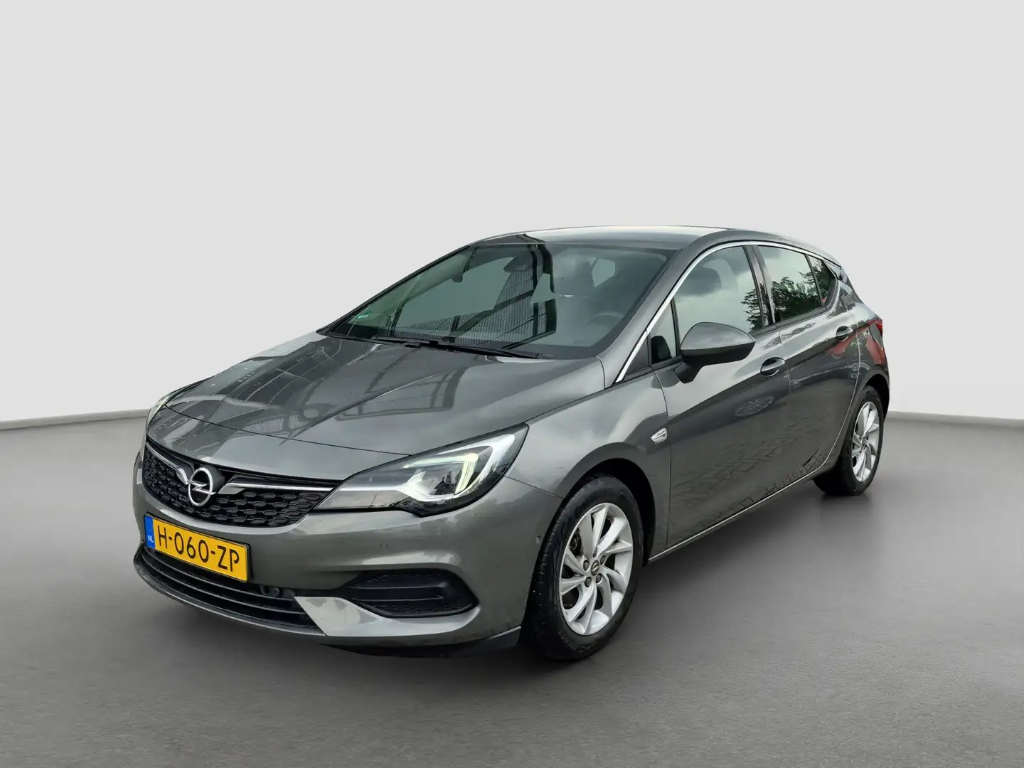 Opel Astra 1.2 Elegance | Achteruitrijcamera | Keyless entry Grijs - 1
