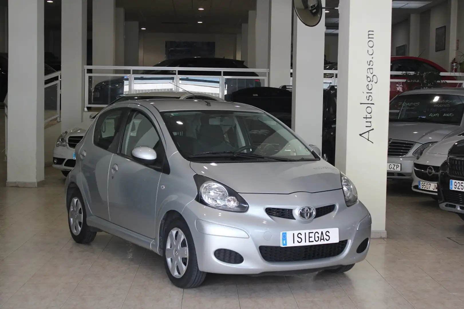 Toyota Aygo 1.0 VVT-i Blue Grijs - 1
