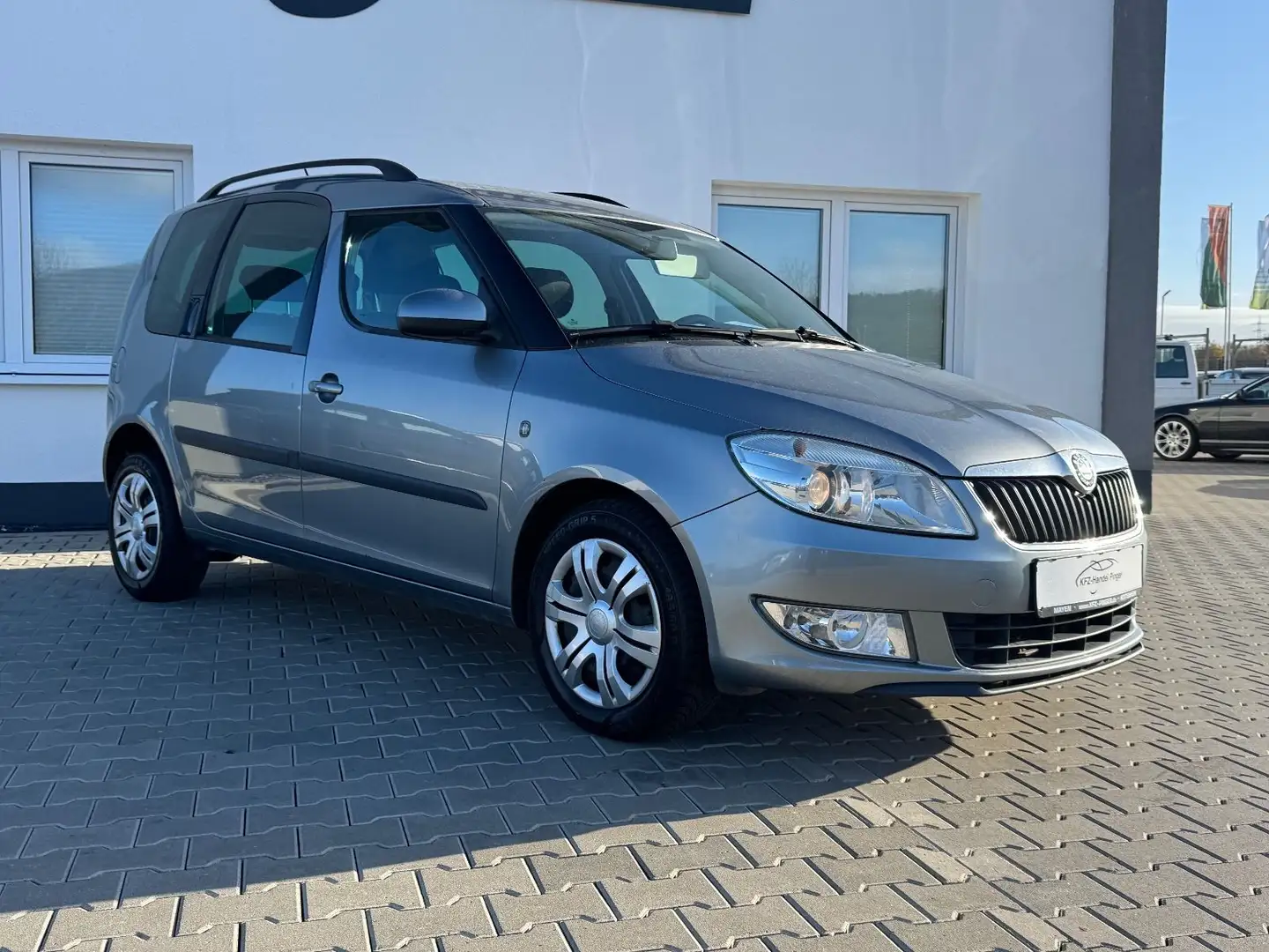 Skoda Roomster Style Plus Edition+1Hd+Automatik+Pano Grijs - 2