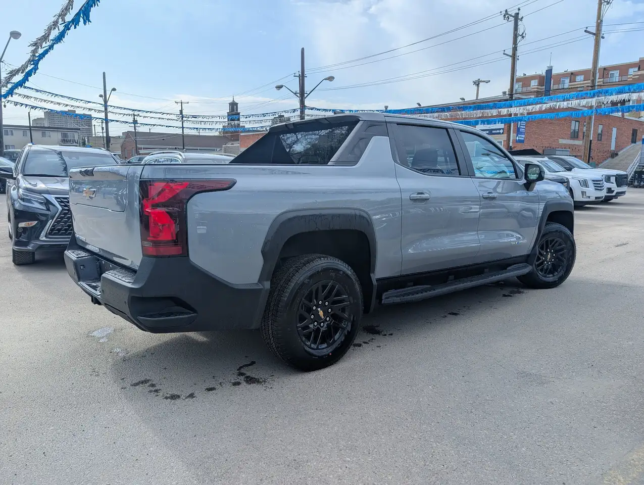 Chevrolet Silverado EV photo Chevrolet Silverado EV