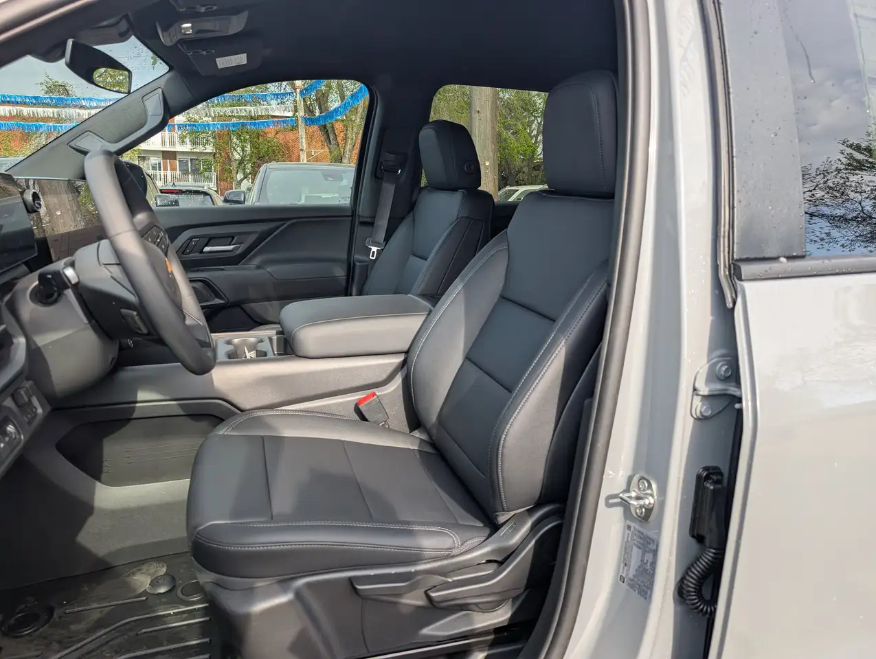 Chevrolet Silverado EV photo Chevrolet Silverado EV