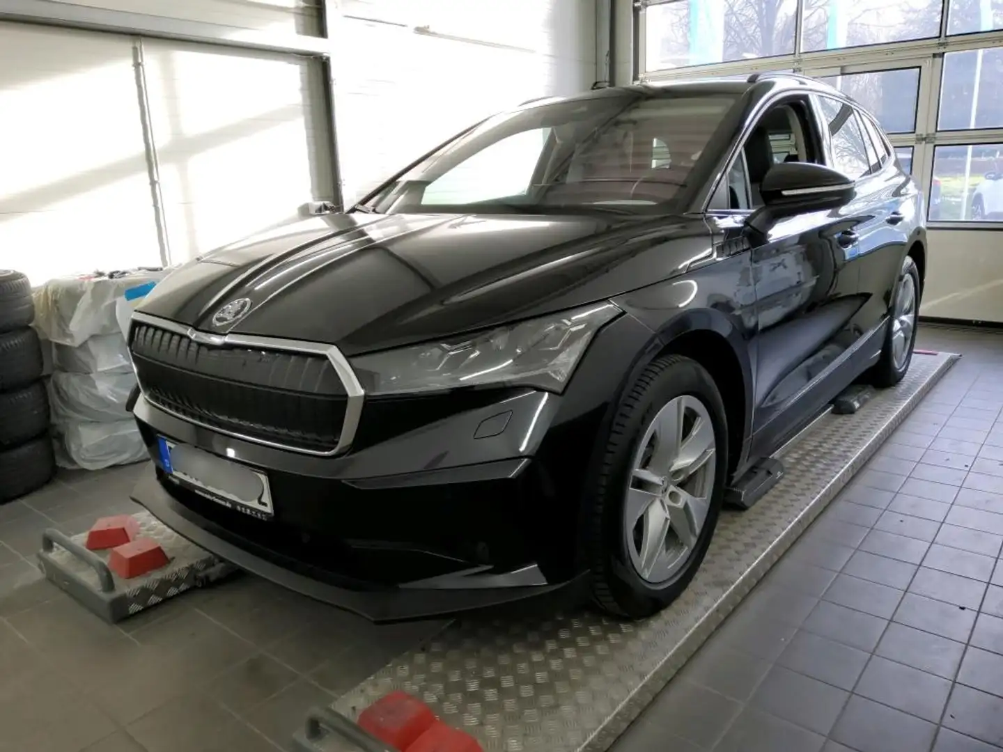 Skoda Enyaq iV 60 LOFT +MATRIX +ACC +RKAM +NAVI +SHZ +19" +CA Schwarz - 2