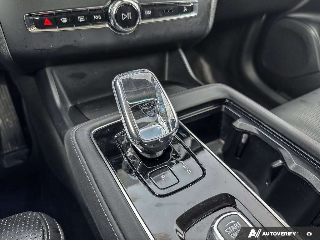 2025 Volvo XC90 Ultra Bright Theme | B6 | HEATED & COOLED SEATS | thumb 18