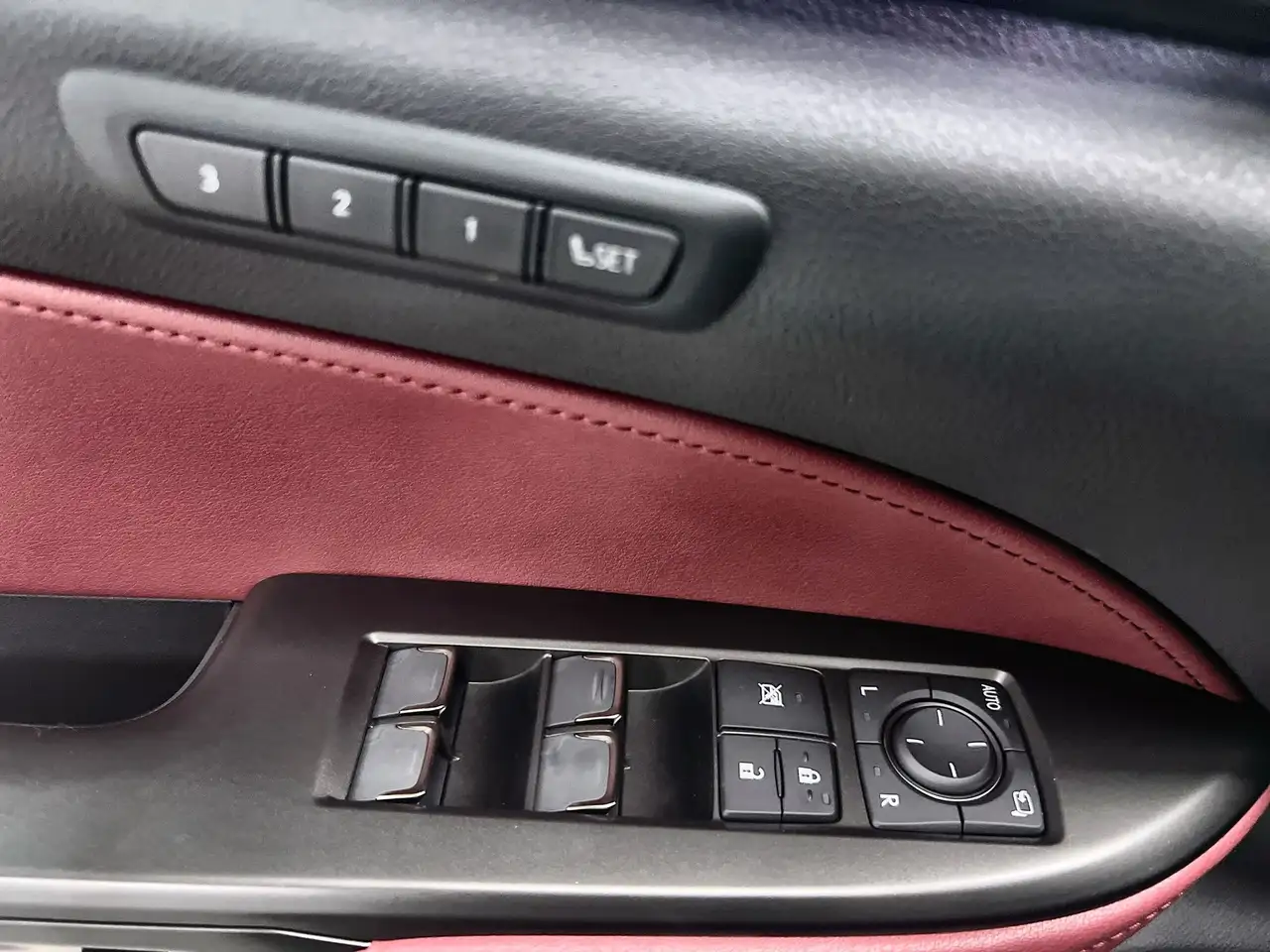 Lexus NX снимка Lexus NX