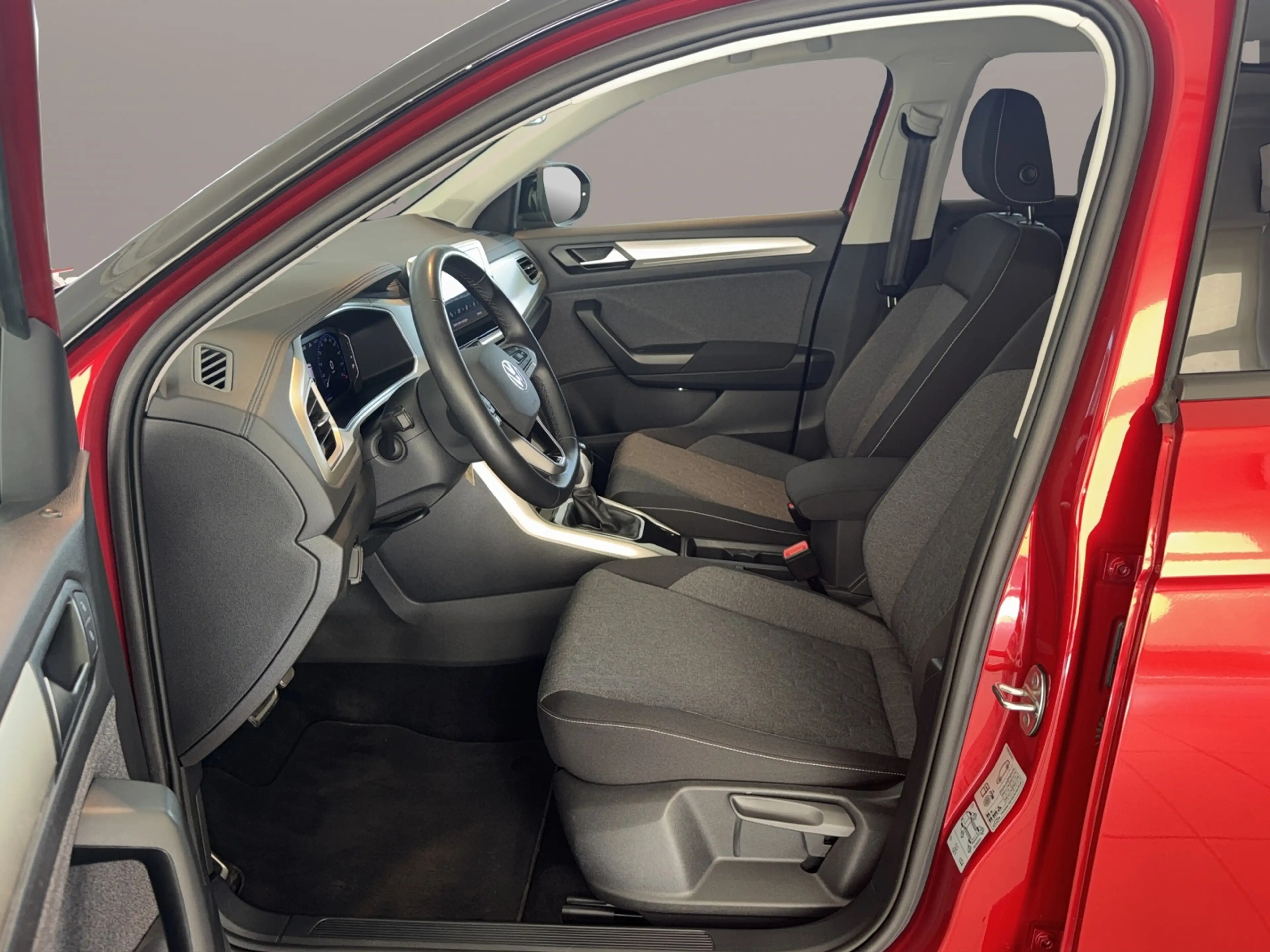 Volkswagen T-Roc Move 1.5TSI DSG *LED+*StndHzg*DC Pro*RV* — photo 12