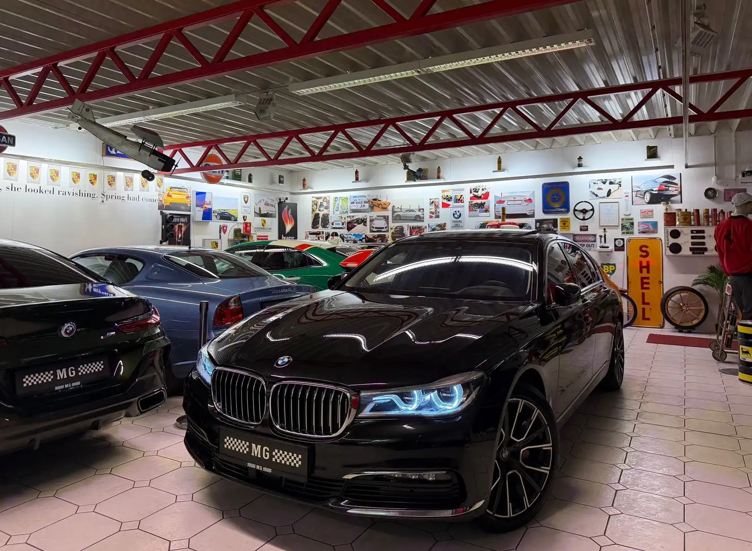 BMW 730 730 d xDrive Schwarz - 2