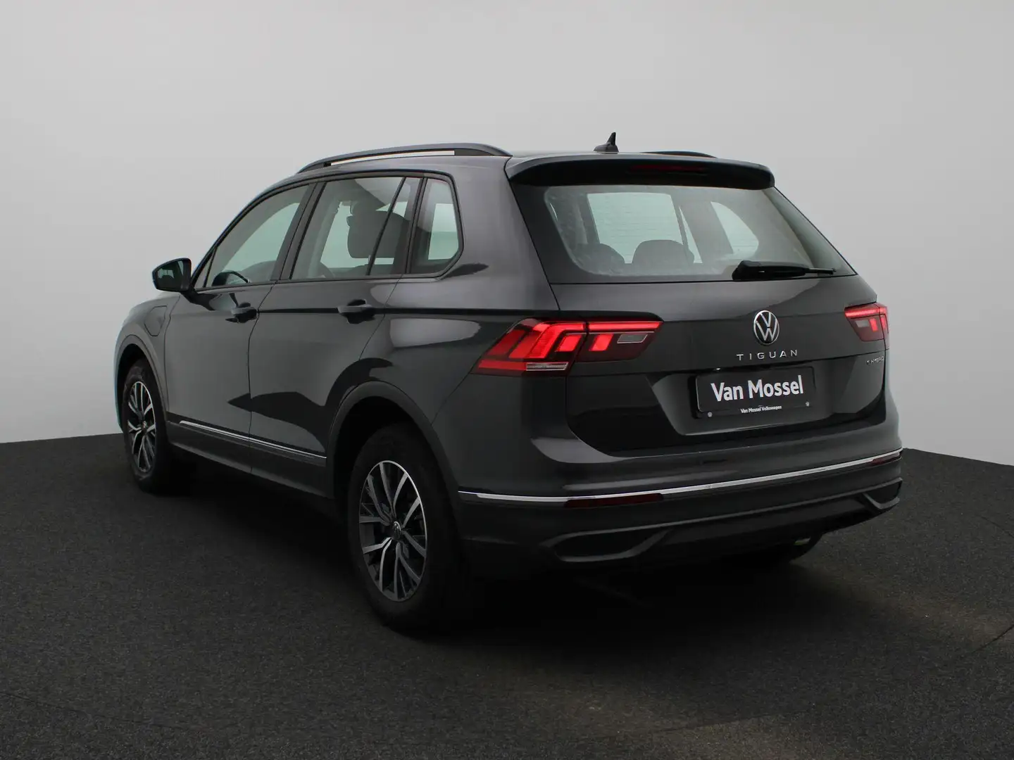 Volkswagen Tiguan 1.4 TSI eHybrid Life | 245 PK | Plug-In | Automaat Gris - 2