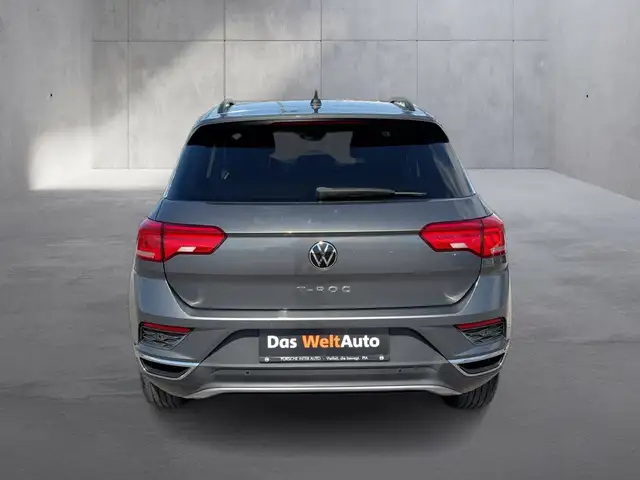 Volkswagen T-Roc view 4