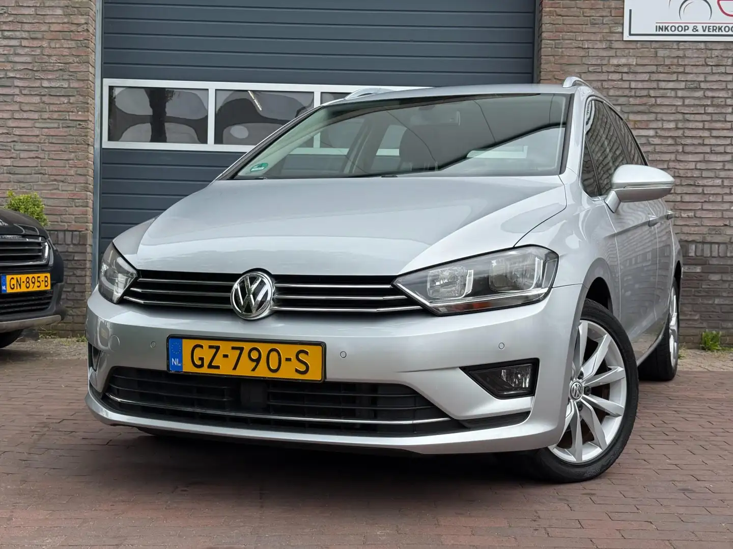 Volkswagen Golf Sportsvan 1.4 TSI Highline Automaat|Climate|1e Eig. Grijs - 2