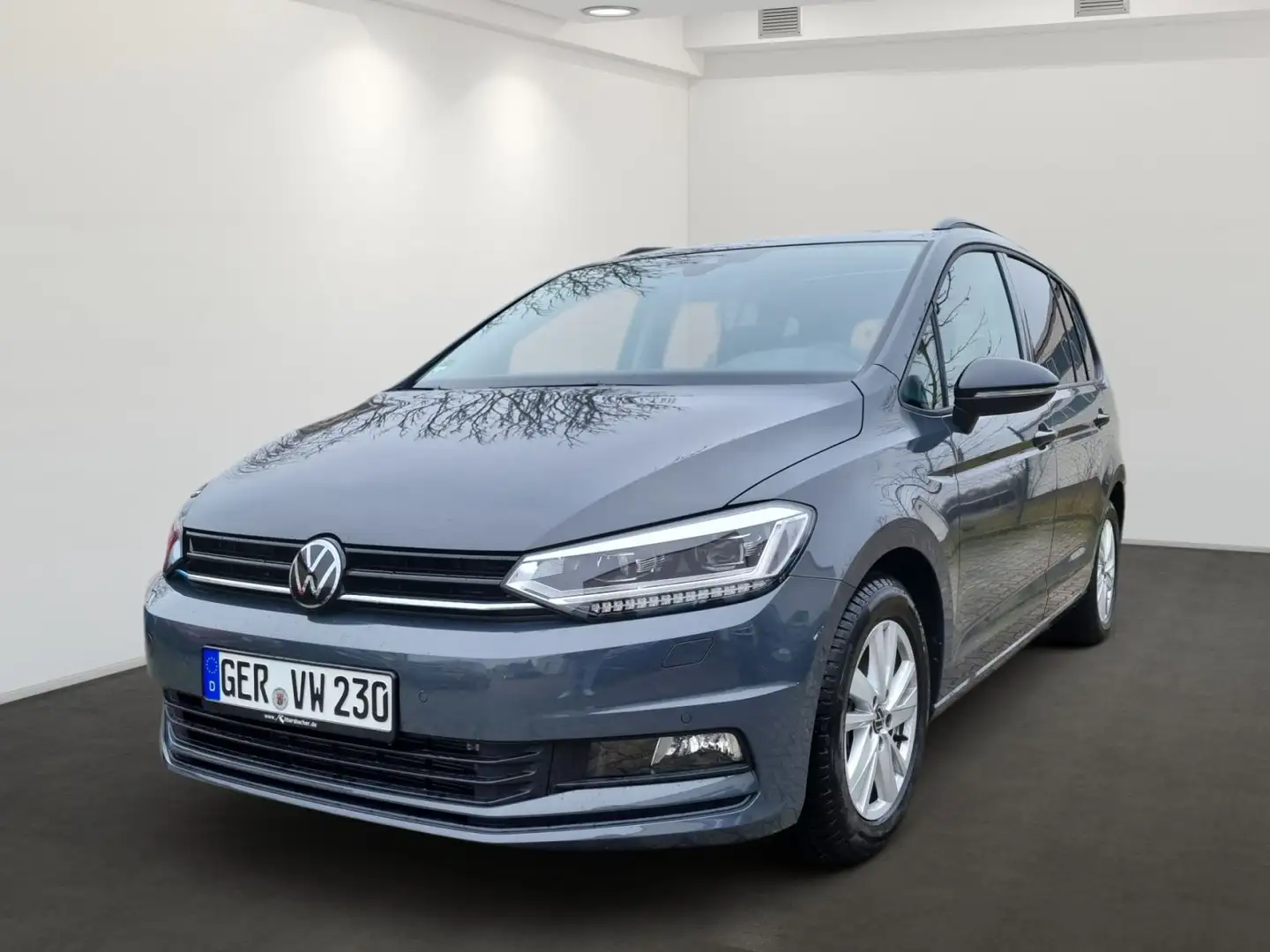 Volkswagen Touran Highline 1,5 l TSI OPF 110 kW (150 PS) 7- Grau - 2