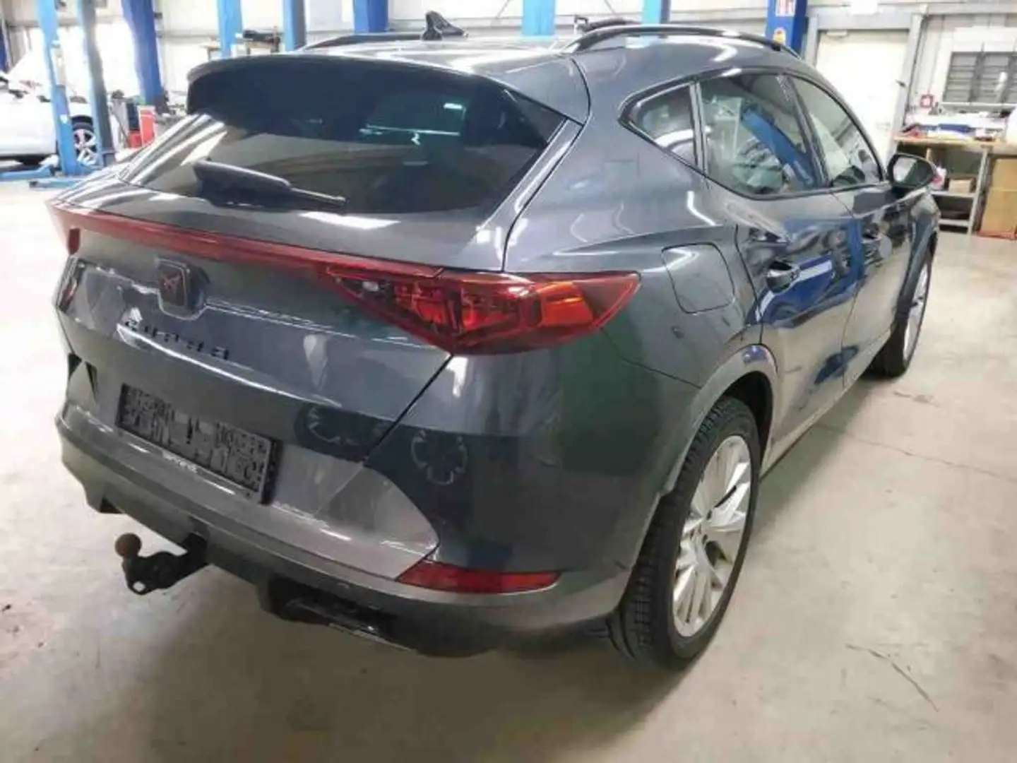 CUPRA Formentor 1.4 TSI Hybrid DSG Pano/AHKLED/ACC/DCC Grau - 2