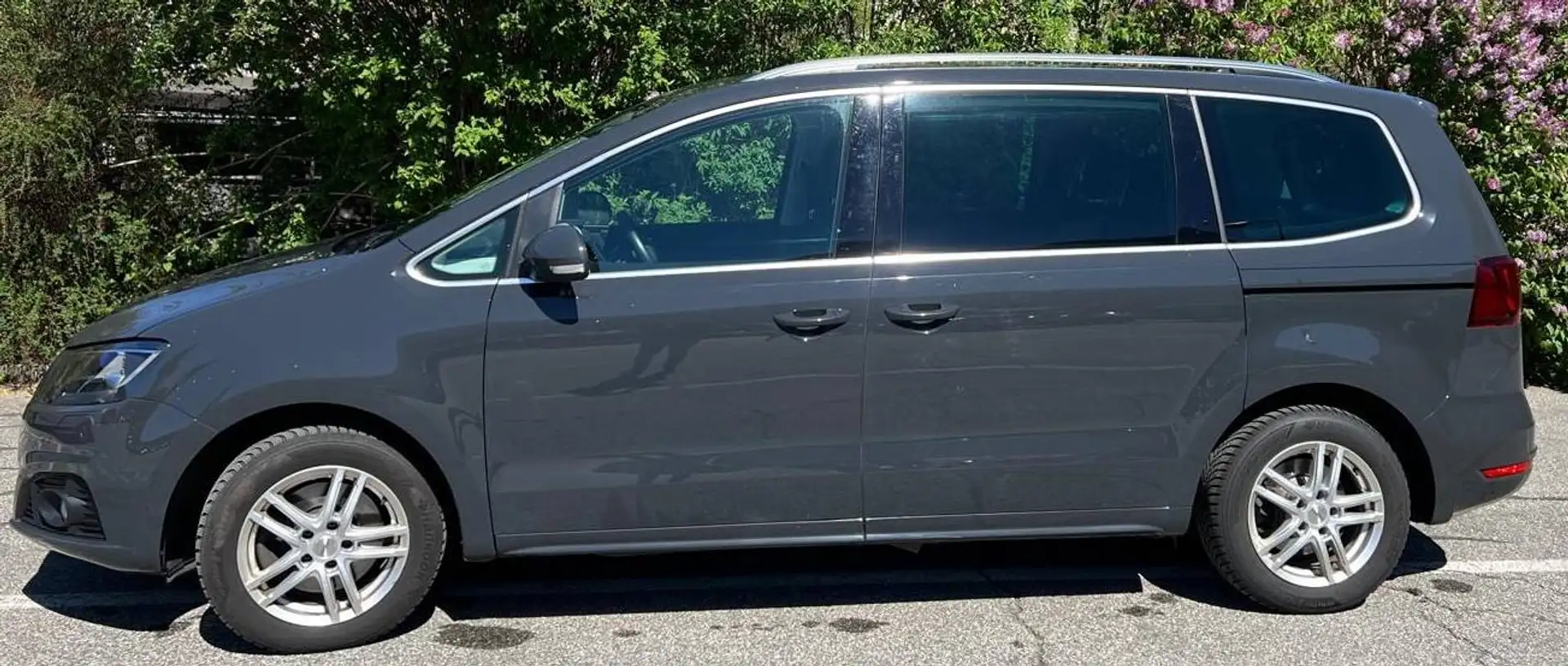 SEAT Alhambra Austria Edition Executive 1,4 TSI Grau - 2