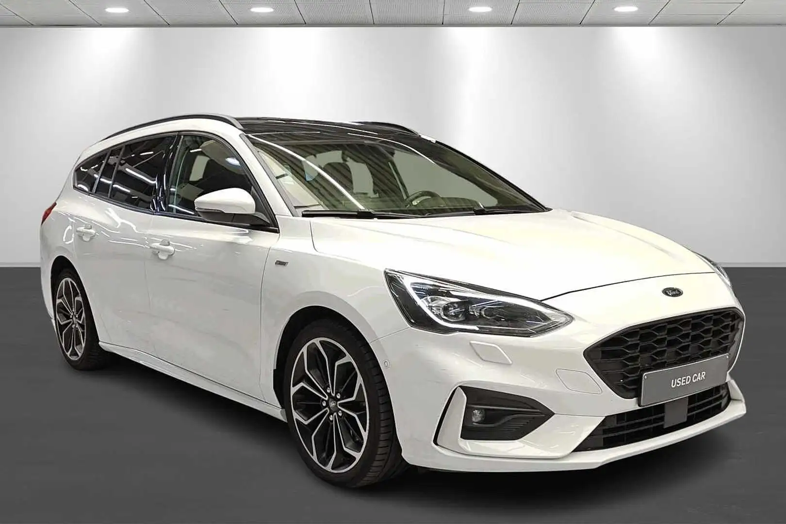 Ford Focus CLIPPER DIESEL 1.5 ST-Line - PANO Blanc - 2