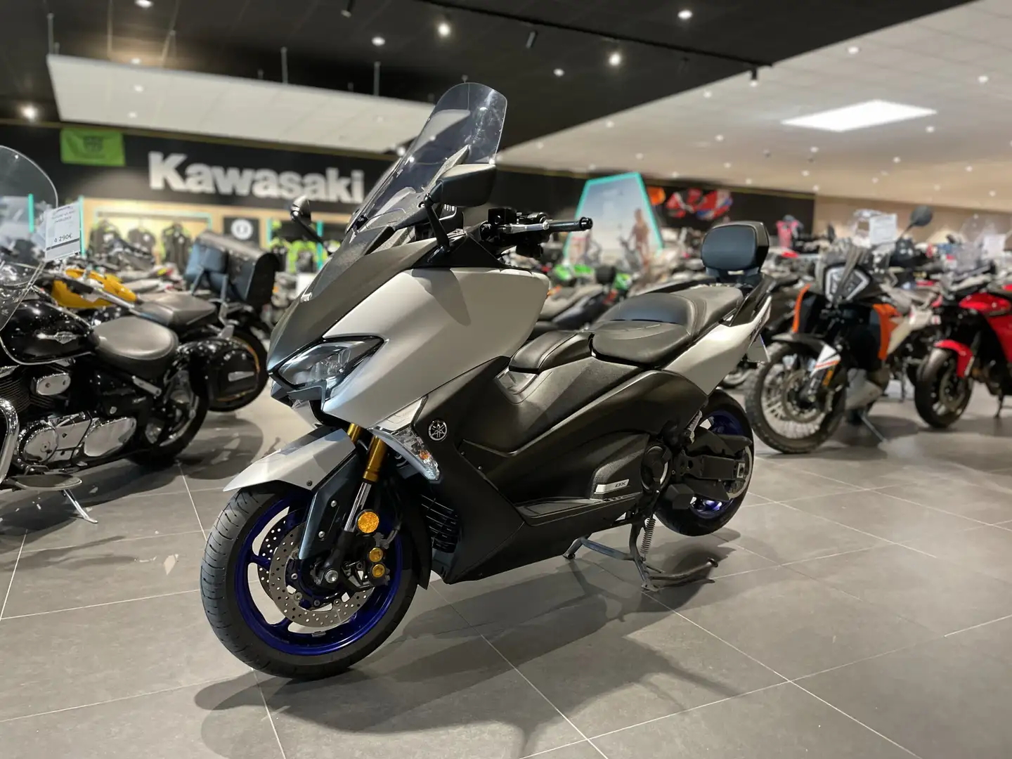 Yamaha TMAX 530 Argent - 1