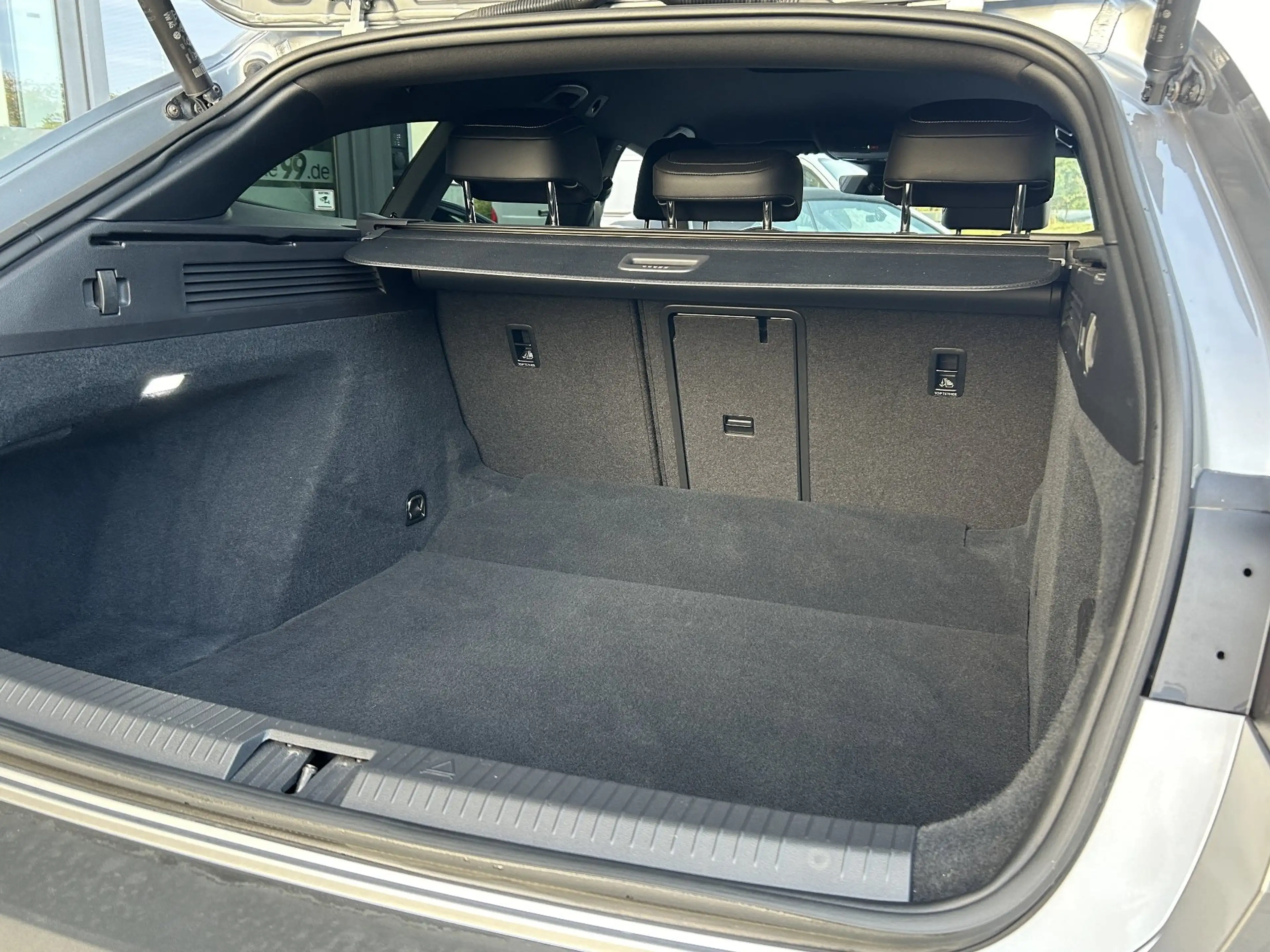 Volkswagen Arteon Shooting Brake R-Line AHK Shz Navi LED — photo 15