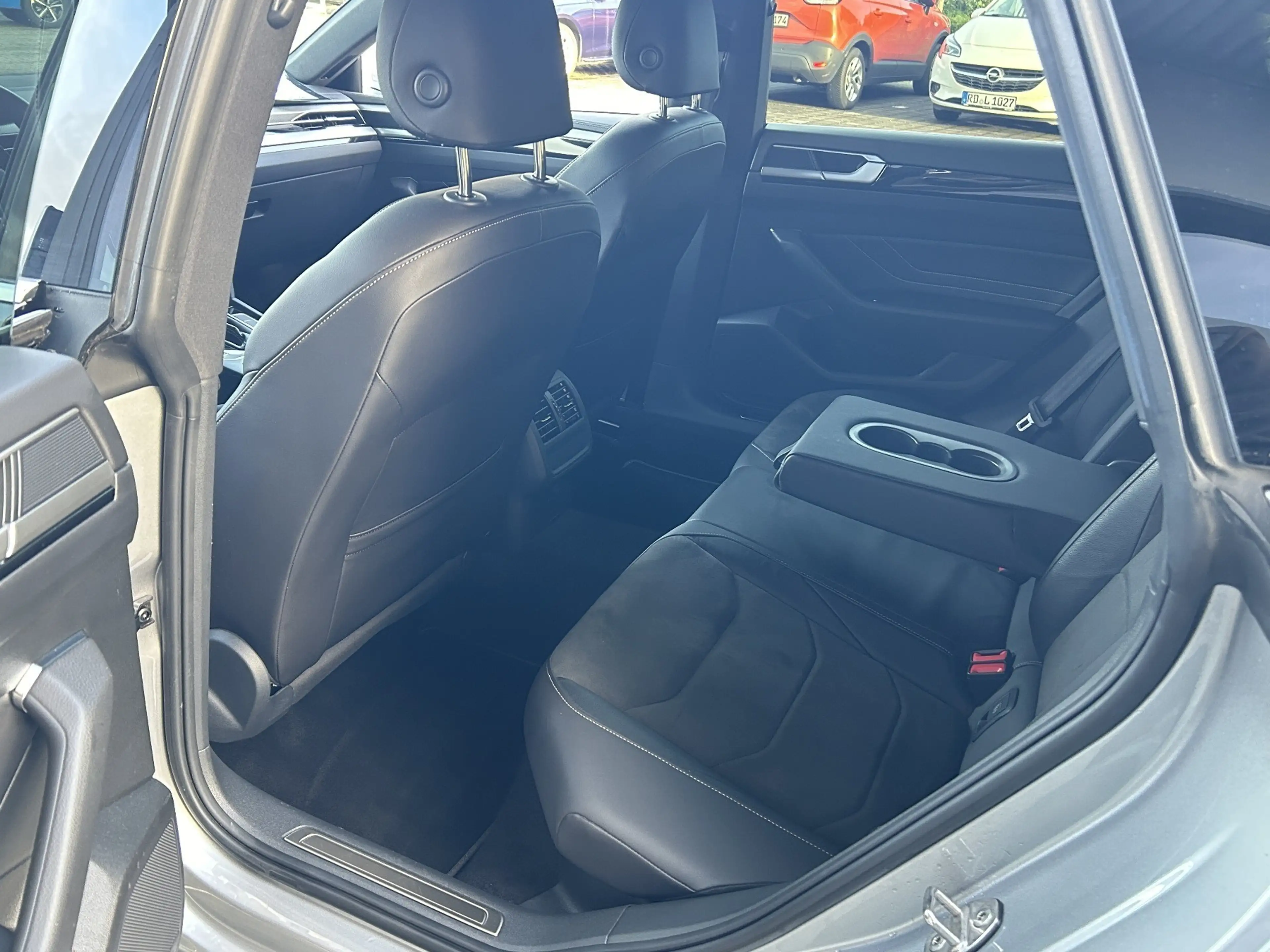 Volkswagen Arteon Shooting Brake R-Line AHK Shz Navi LED — photo 11
