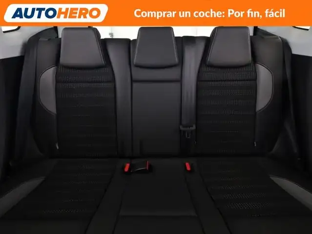 Peugeot 2008 view 16