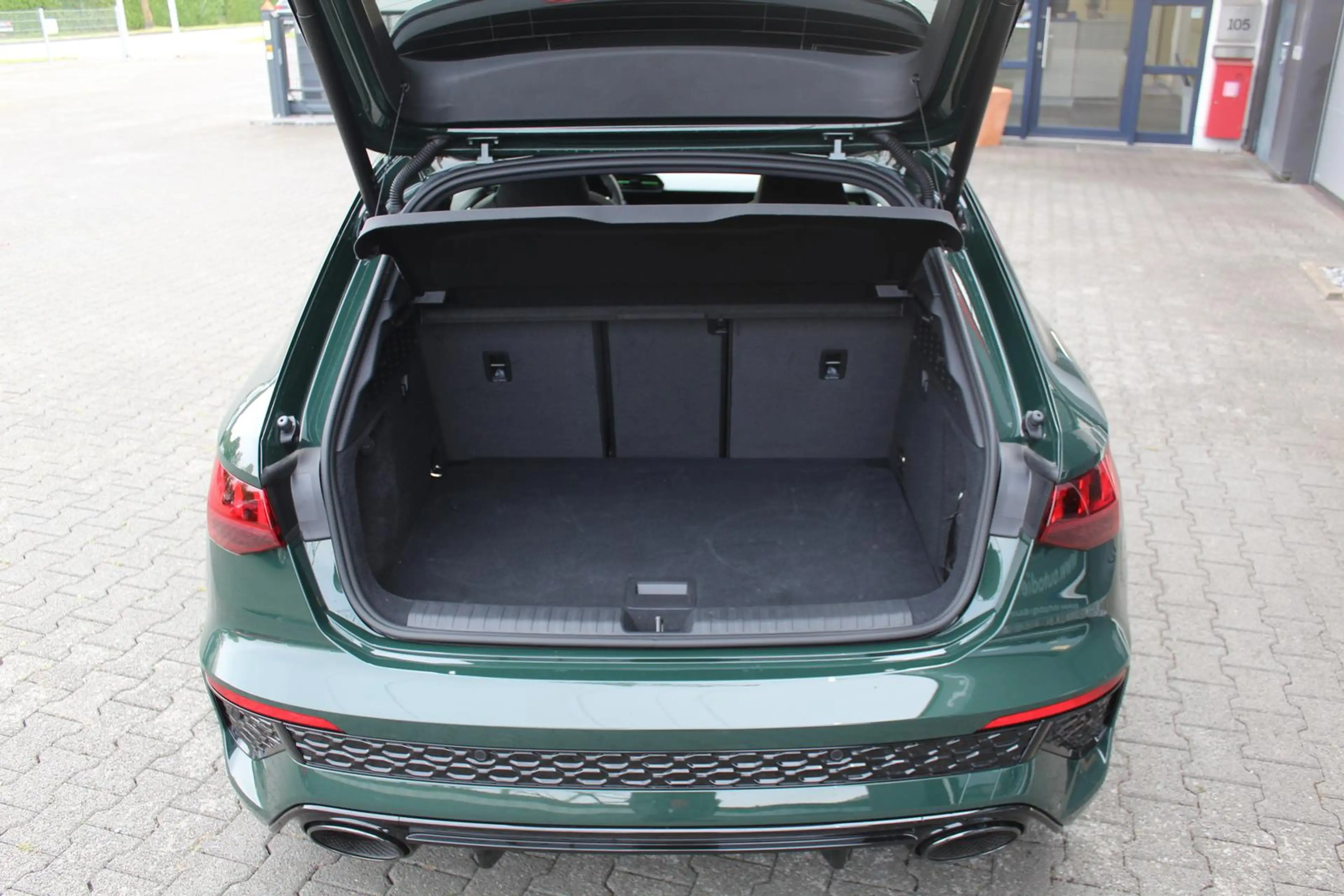 Audi RS3 2.5 20V TFSI, 294kW/400PS Pano, Spoiler, — photo 5