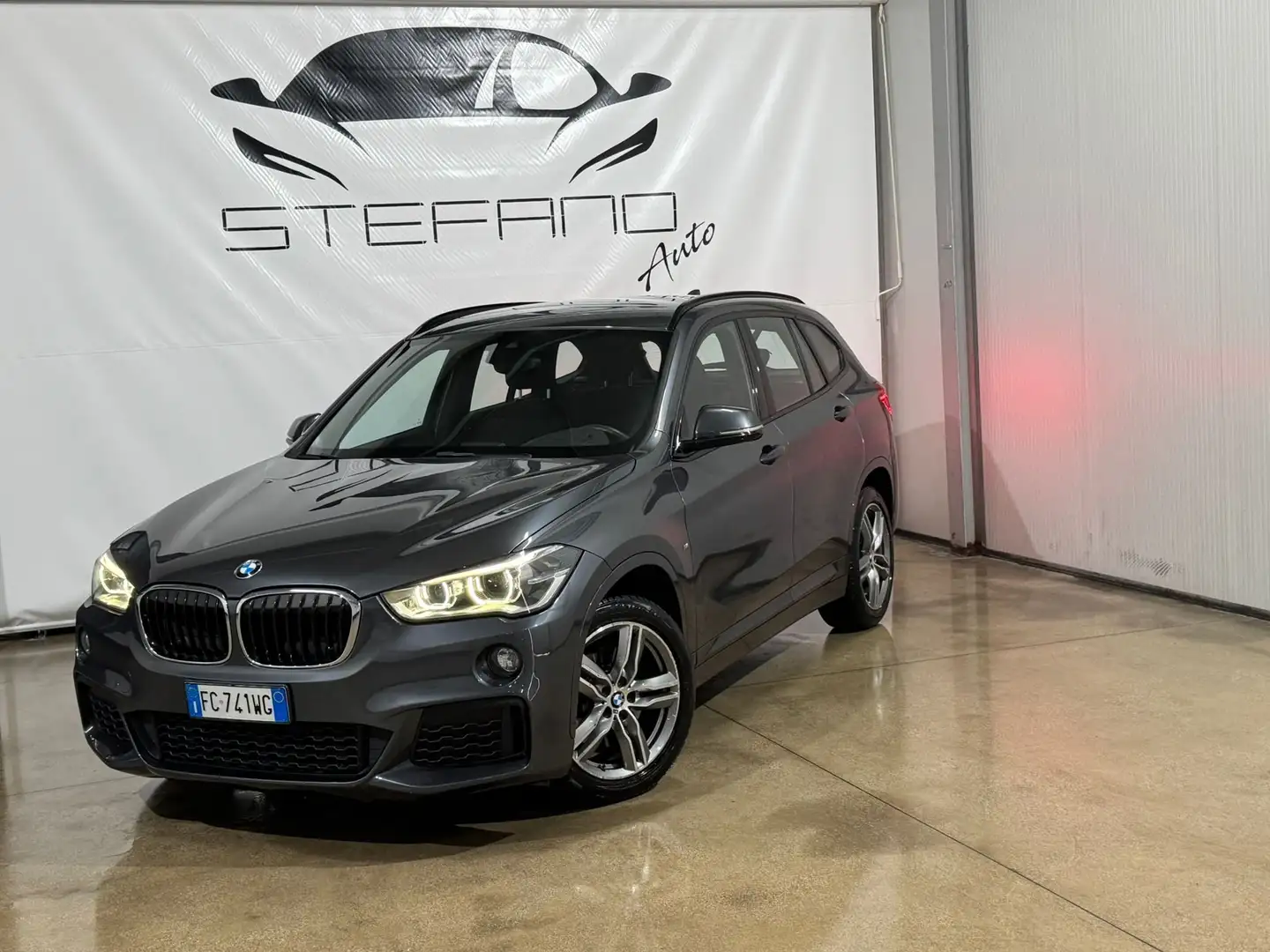 BMW X1 X1 xdrive20d Msport auto Grijs - 1